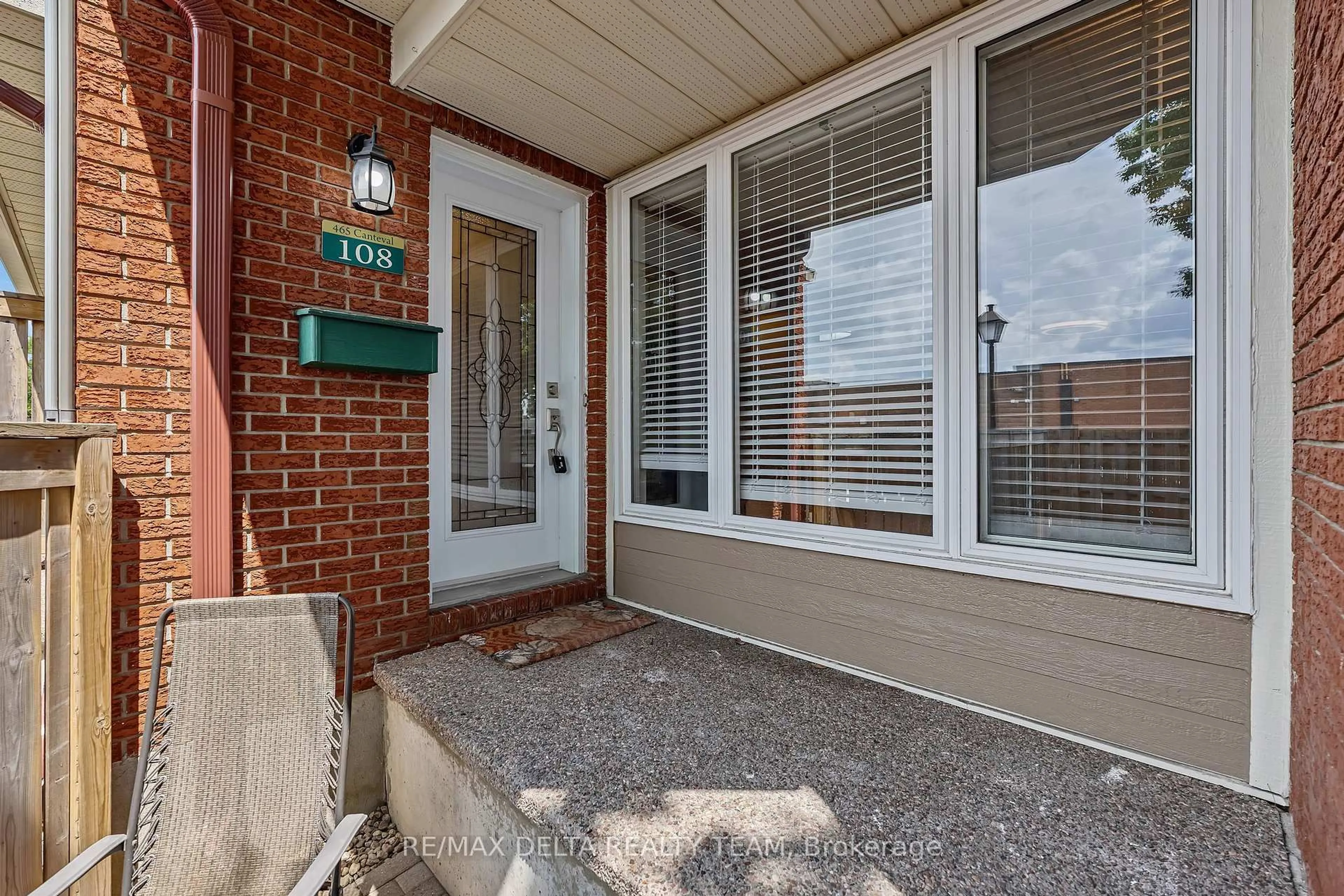 Indoor entryway for 465 Canteval Terr #108, Orleans Ontario K4A 2C7