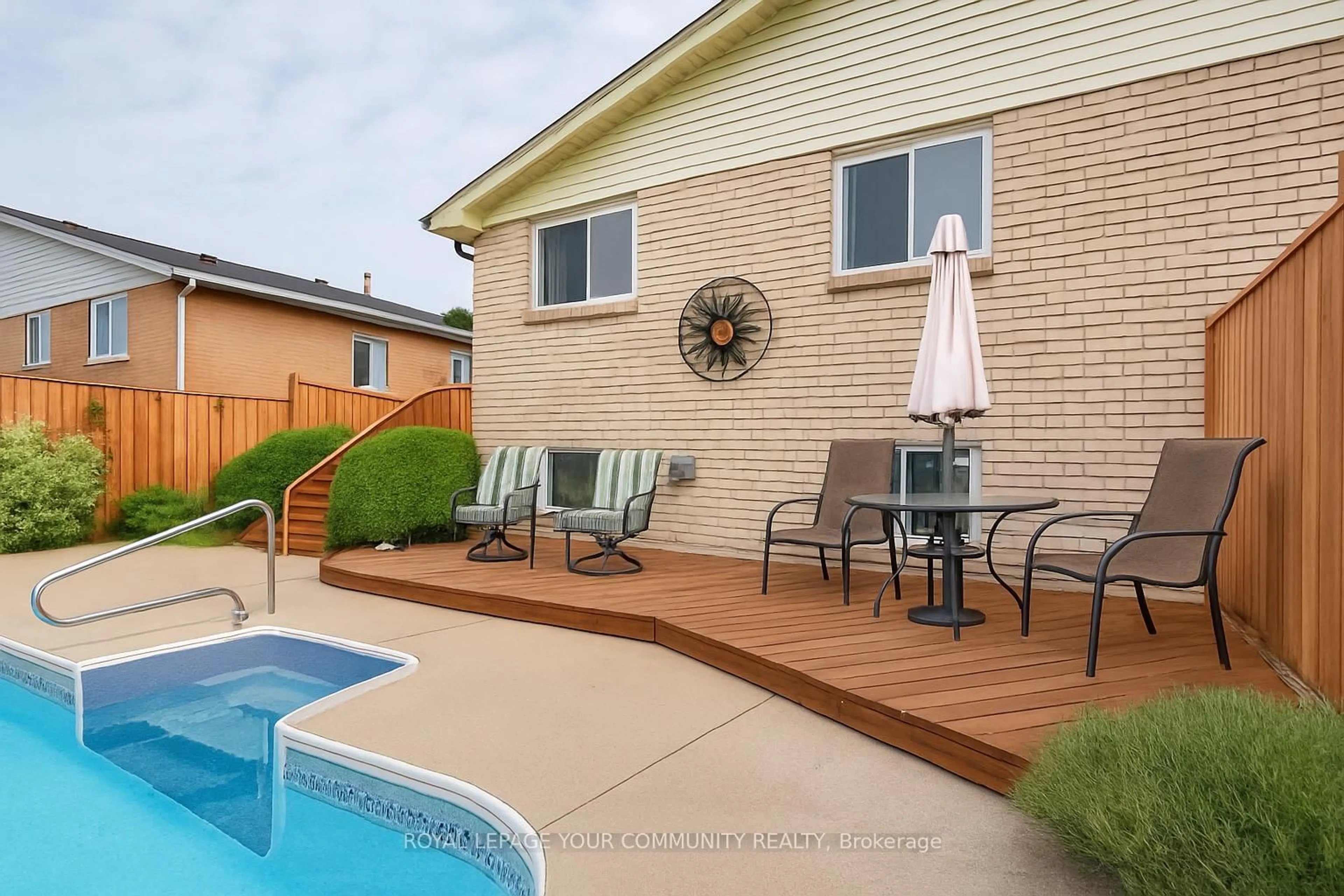 Patio, water/lake/river/ocean view for 69 Branlyn Cres, Brantford Ontario N3P 2A1