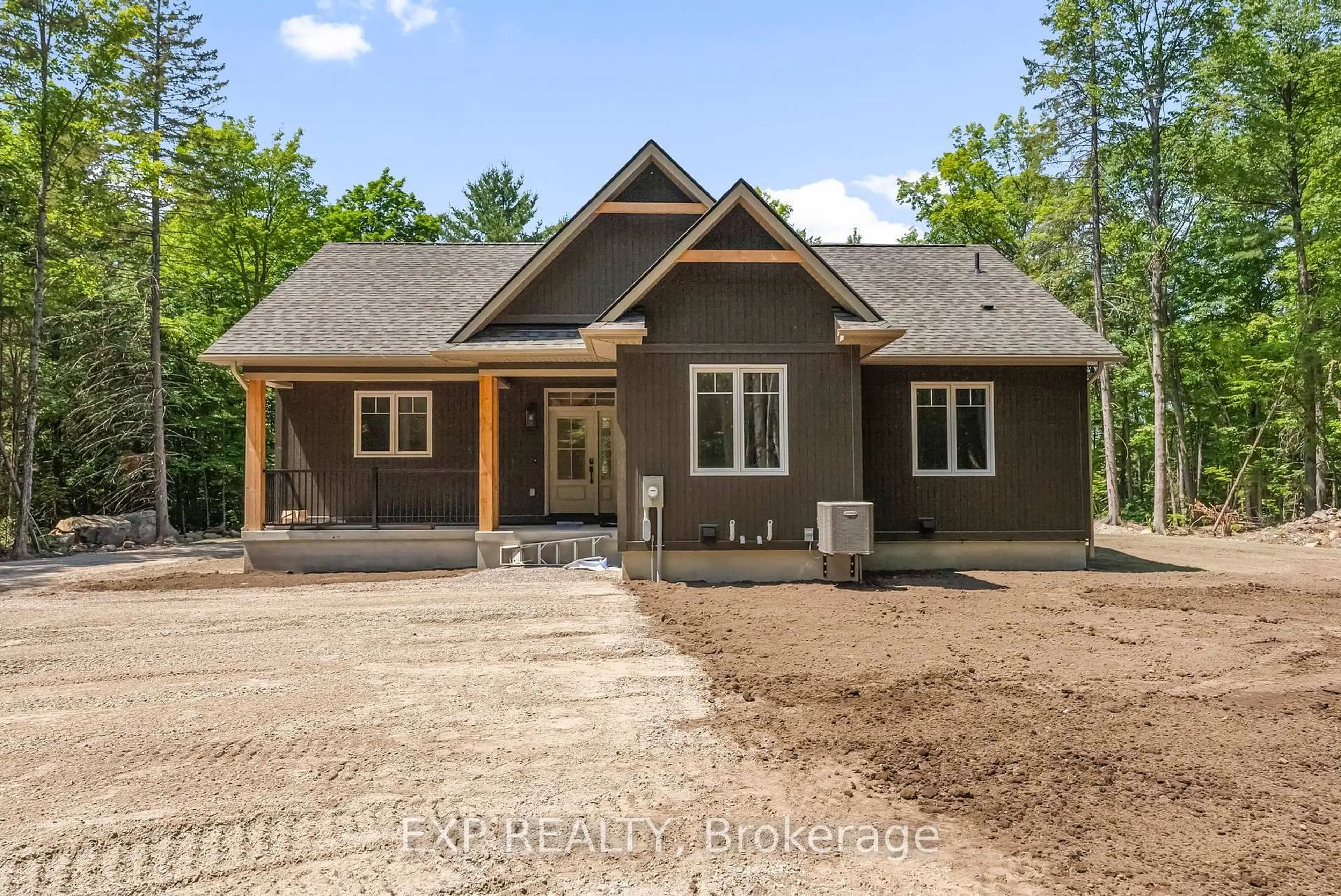 Home with brick exterior material, unknown for 747 Lakewoods Dr, Barry's Bay Ontario K0J 1B0
