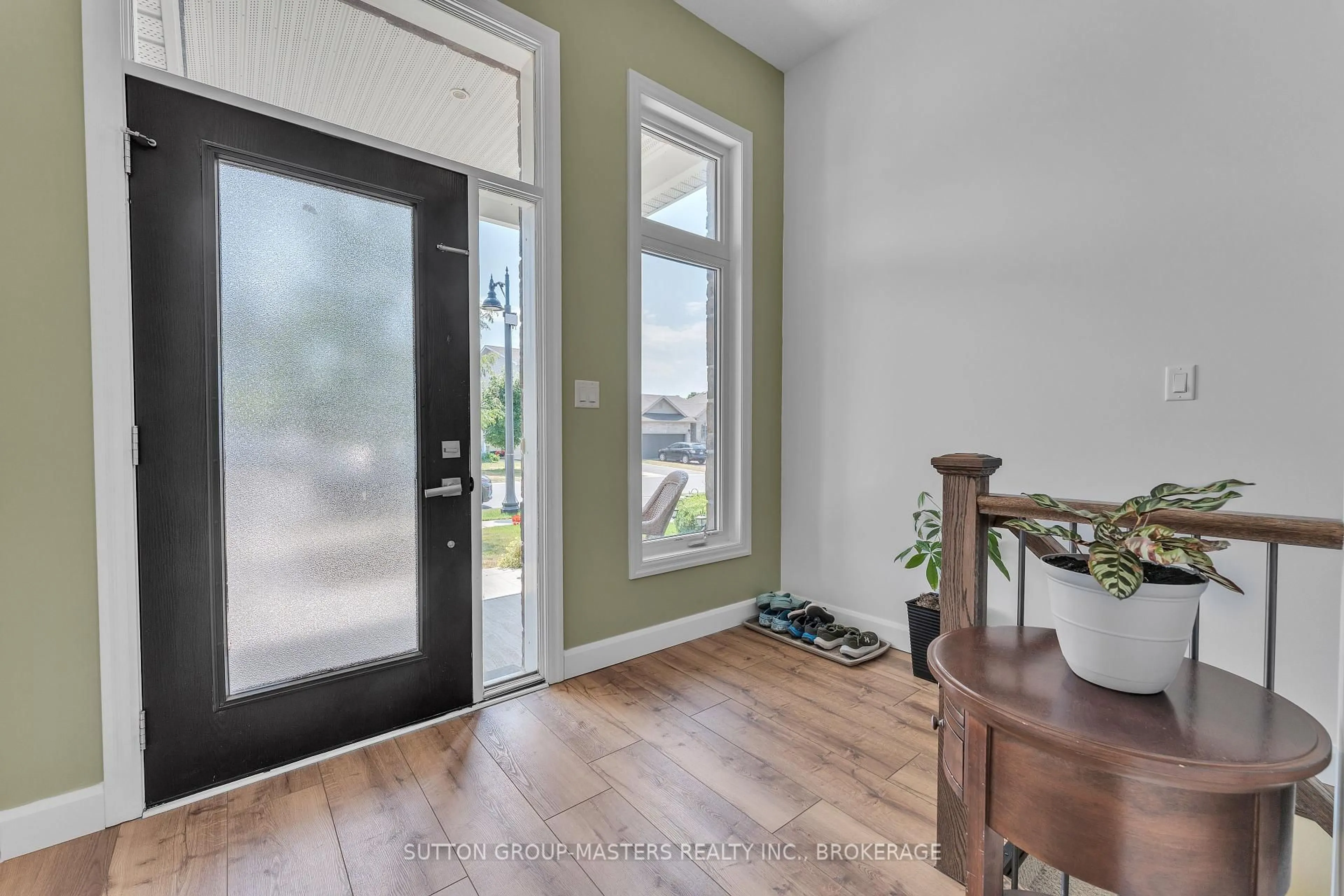 Indoor entryway for 1634 Crimson Cres, Kingston Ontario K7P 0J3
