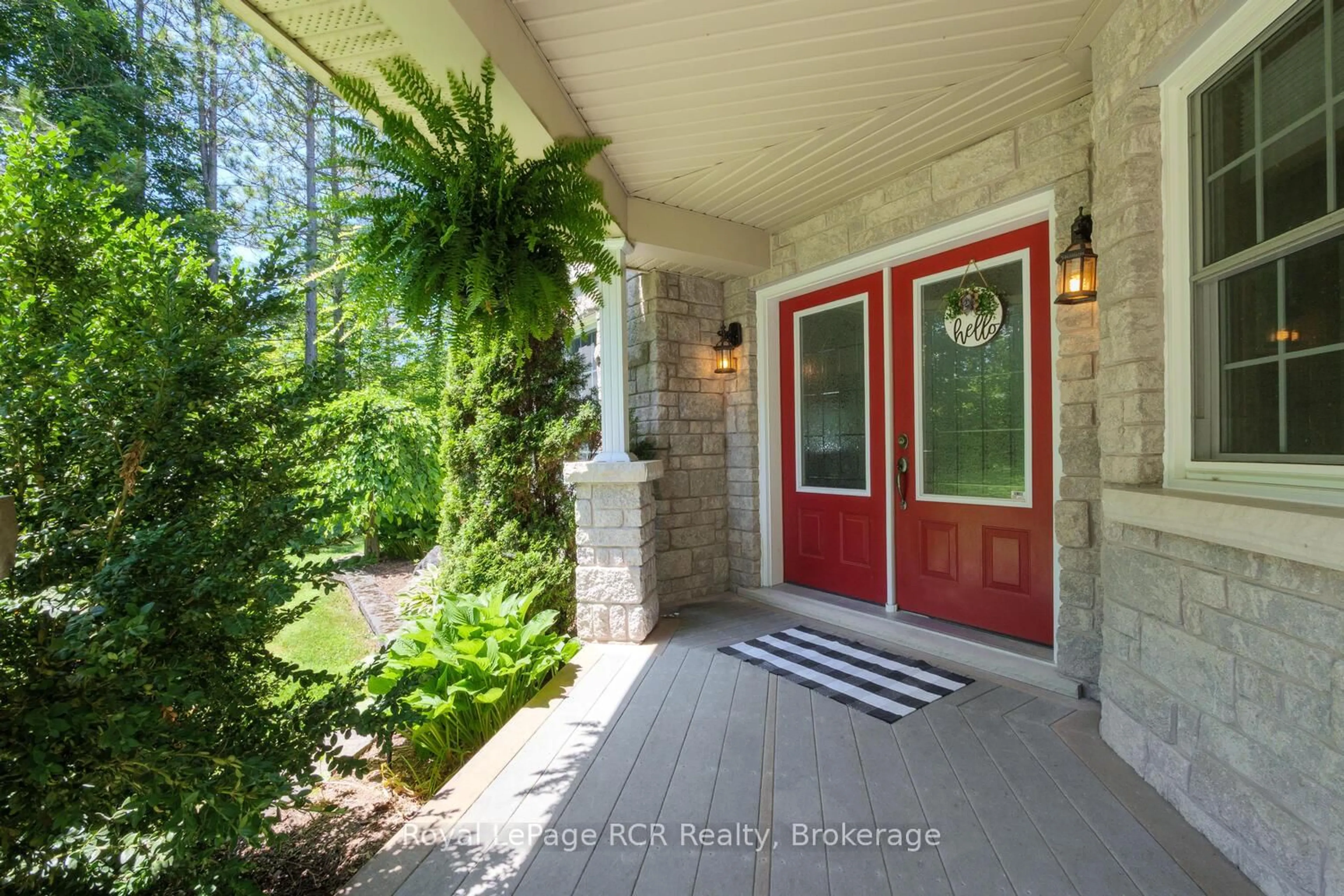 Indoor entryway for 743055 Sideroad 10, Chatsworth Ontario N0H 1G0