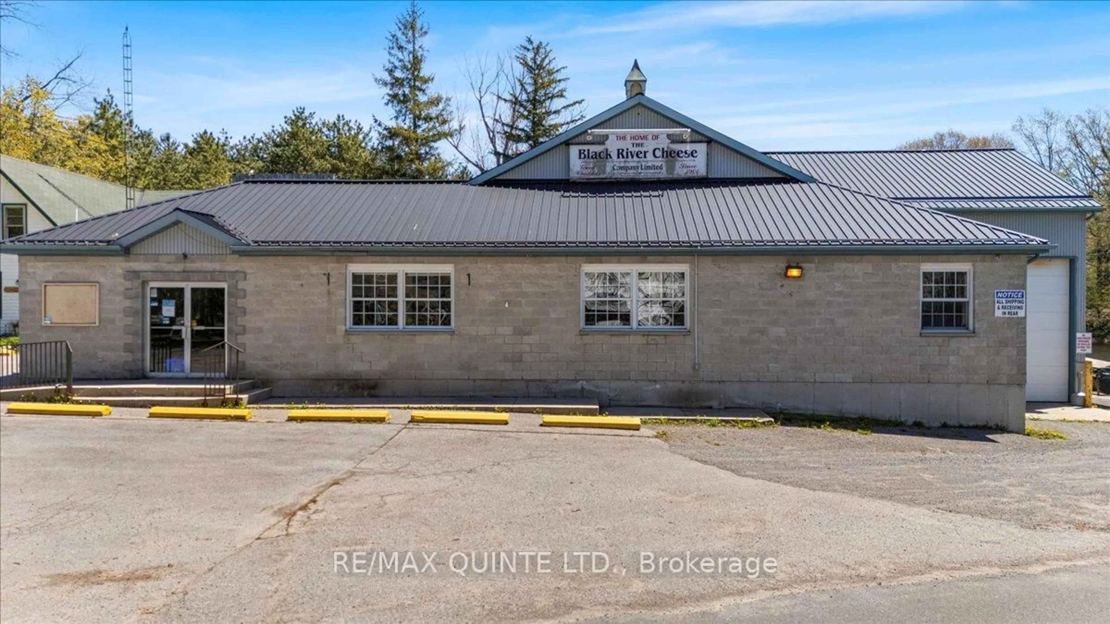 A pic from outside/outdoor area/front of a property/back of a property/a pic from drone, building for 911-913 County Road 13, Prince Edward County Ontario K0K 2P0