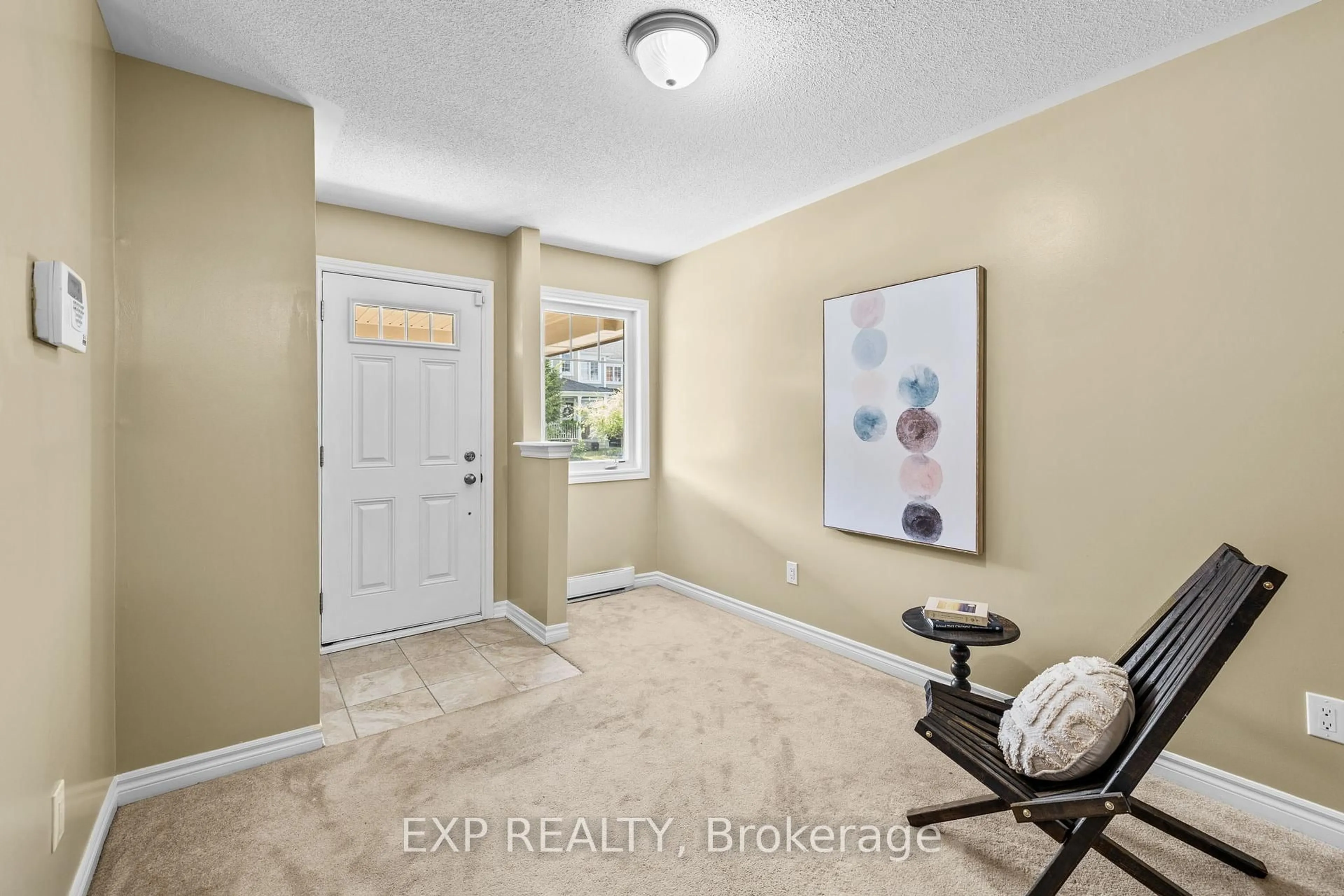 Indoor entryway for 243 Par-La-Ville Circ, Ottawa Ontario K2S 0T6