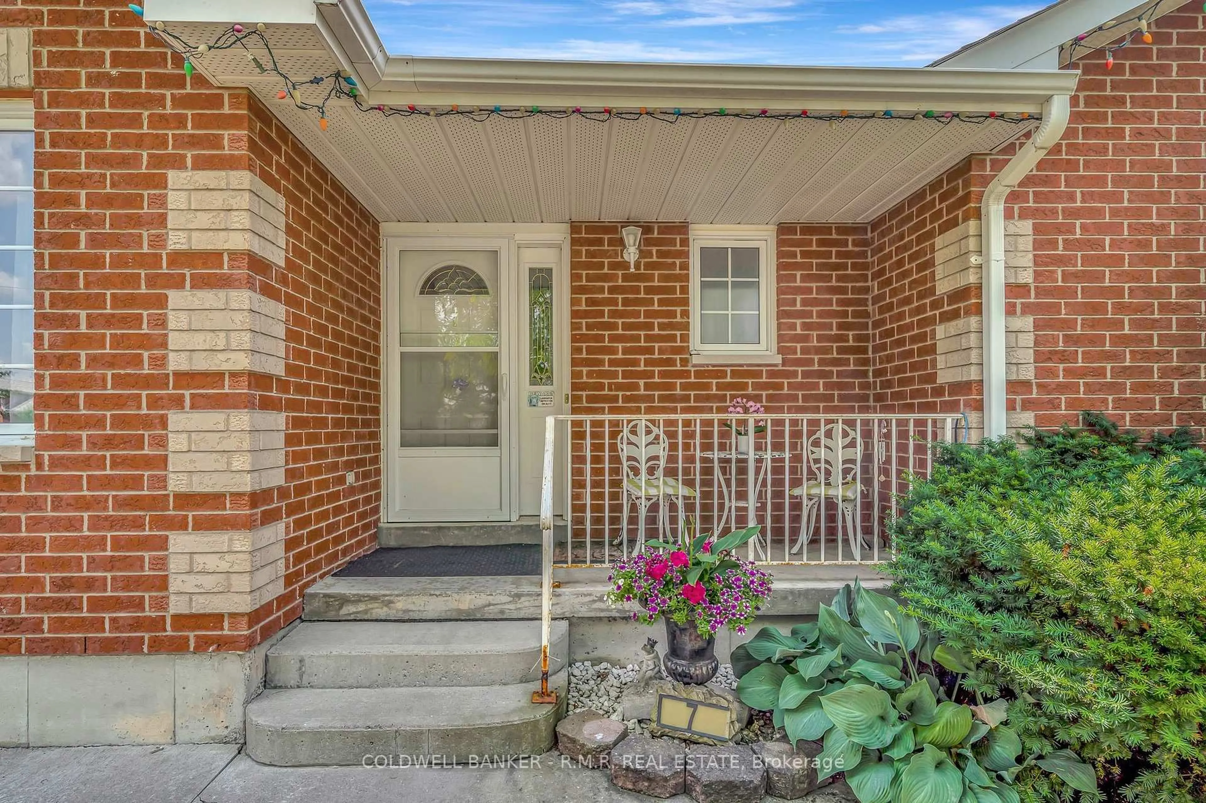 Home with brick exterior material, street for 7 Eakins Cres, Kawartha Lakes Ontario K9V 6H8