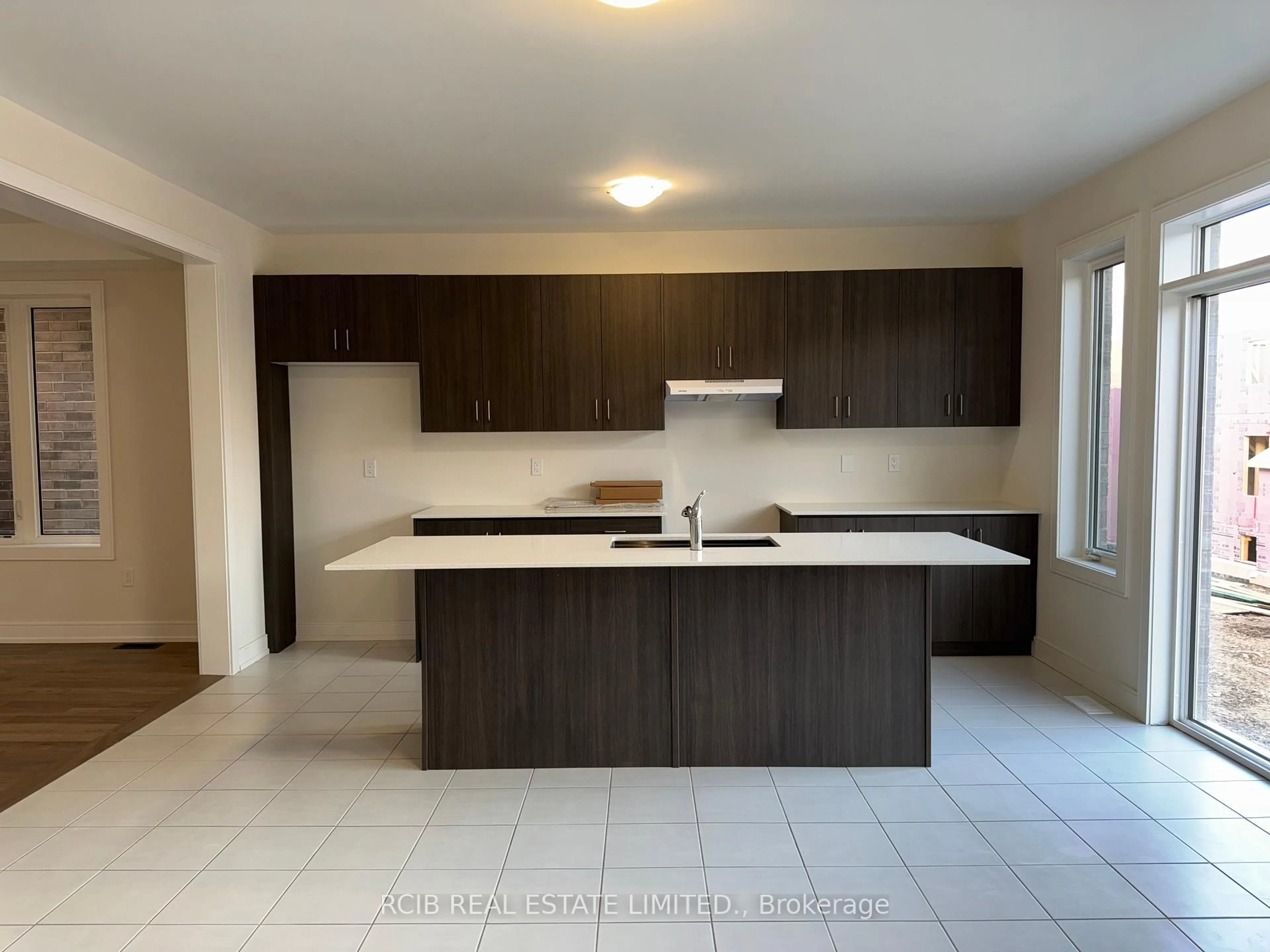 Standard kitchen, ceramic/tile floor for 20 Stanley Leitch Dr, Erin Ontario N0B 1T0