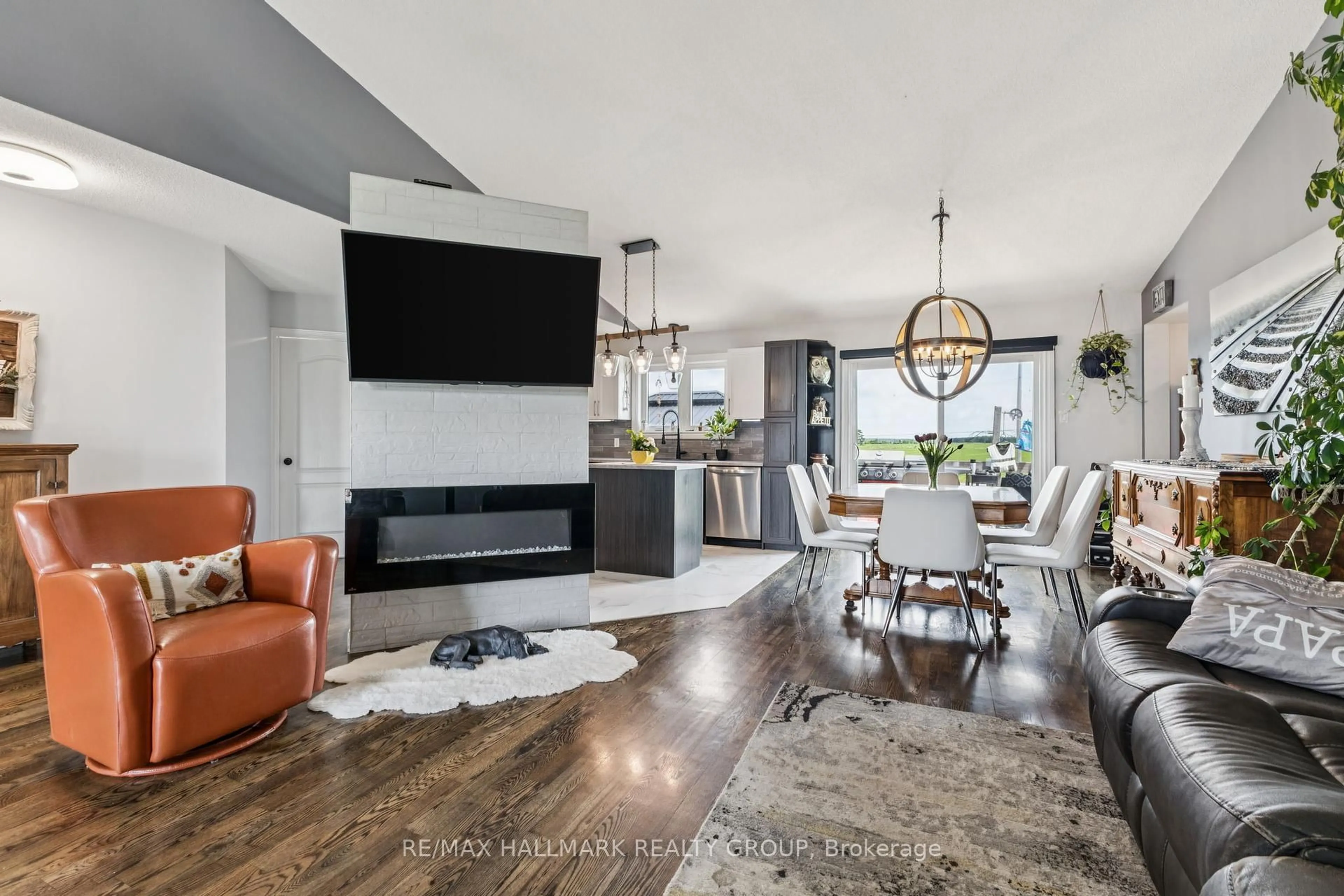 Open concept kitchen, unknown for 585 Blue Corner Rd, Champlain Ontario K0B 1K0