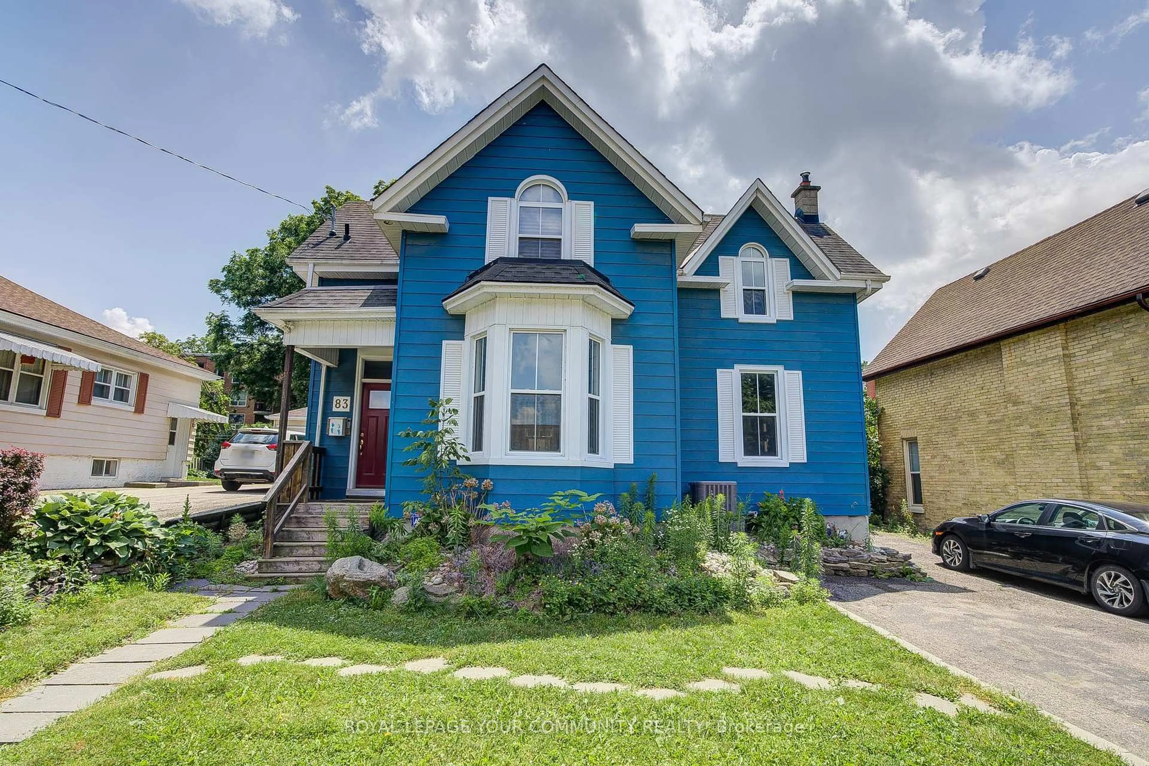 Home with vinyl exterior material, street for 83 Concession St, Cambridge Ontario N1R 2H2