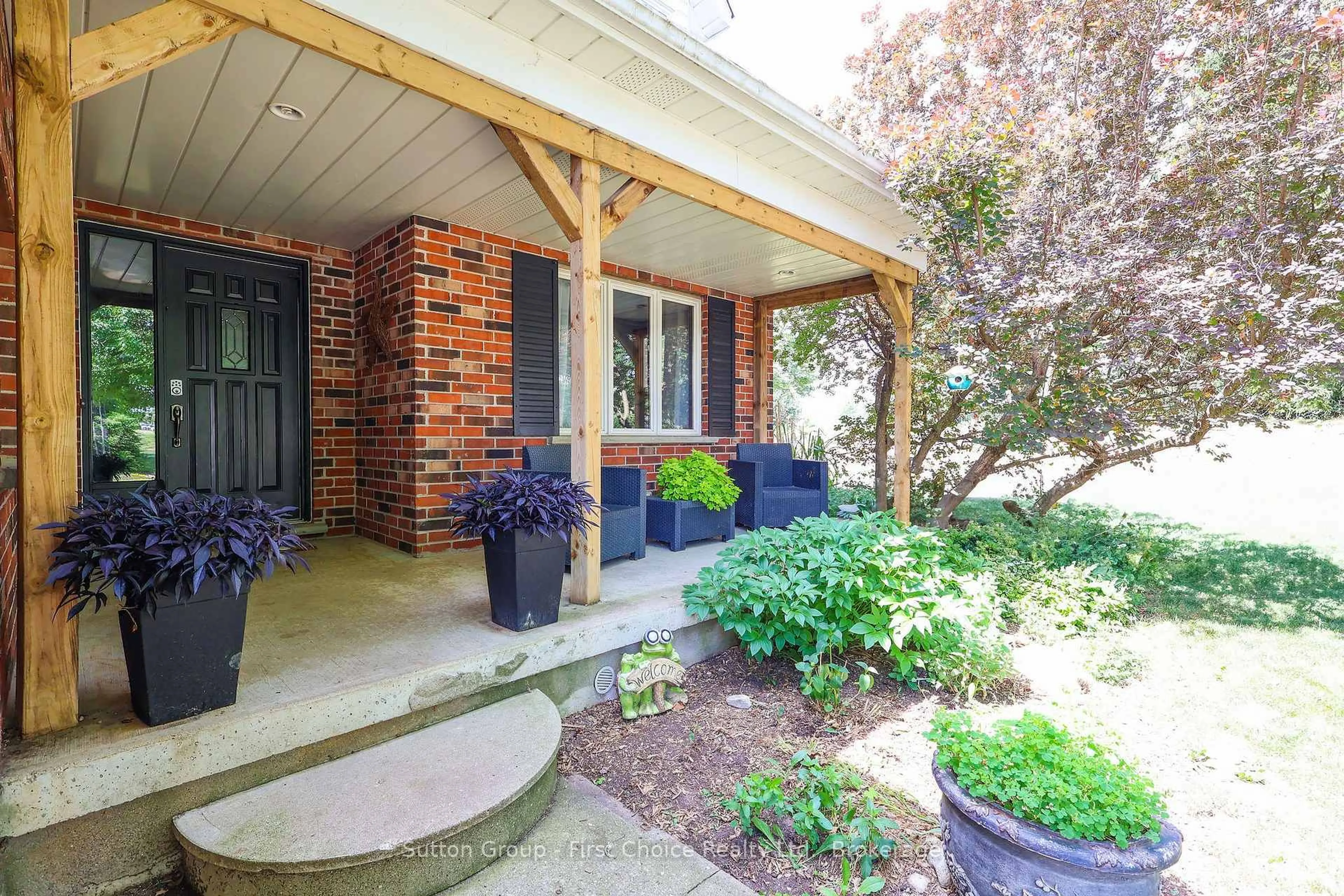 Unknown for 21 Burwell Rd, Stratford Ontario N5A 7R2