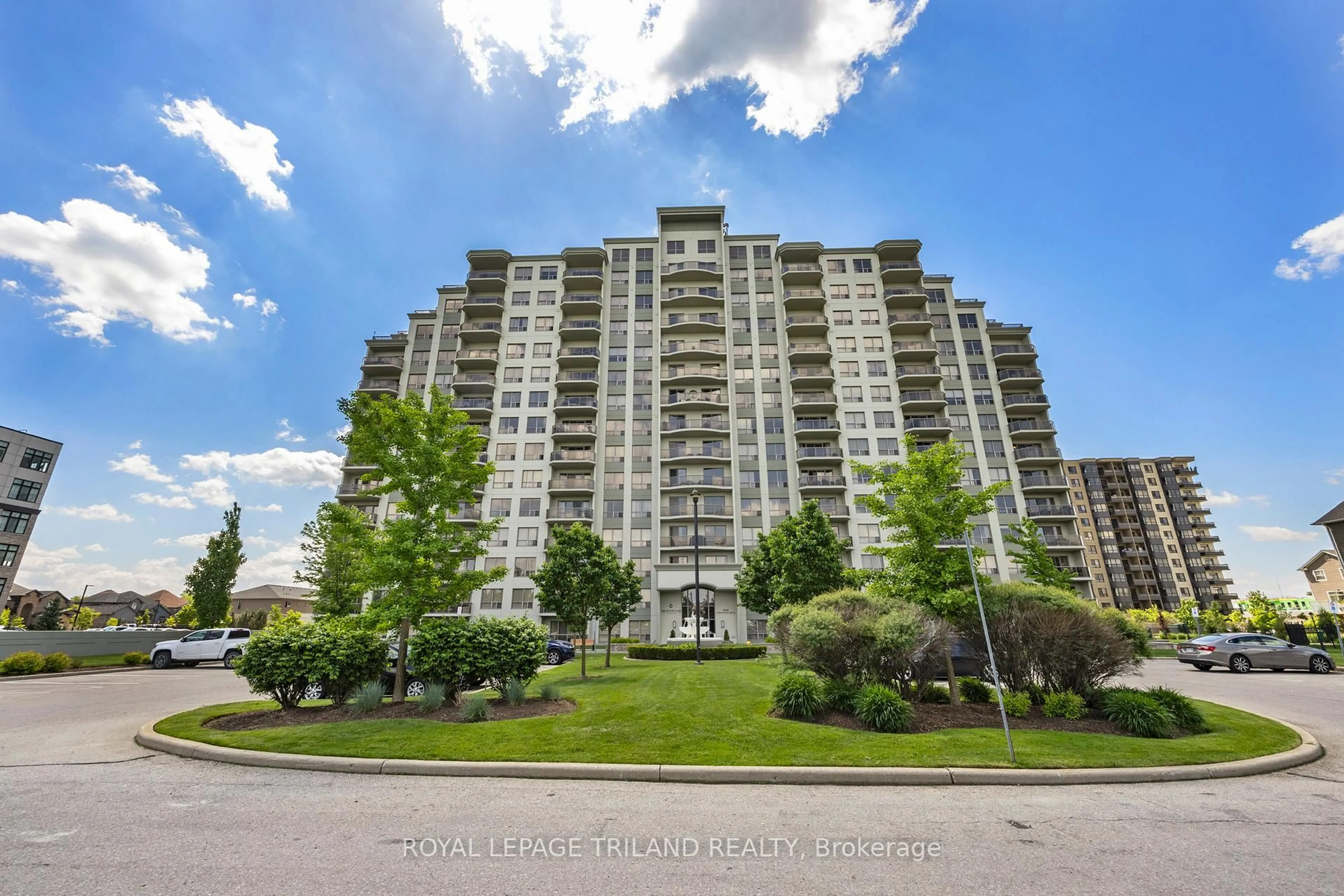 A pic from outside/outdoor area/front of a property/back of a property/a pic from drone, unknown for 1030 Coronation Dr #1403, London North Ontario N6G 0G5