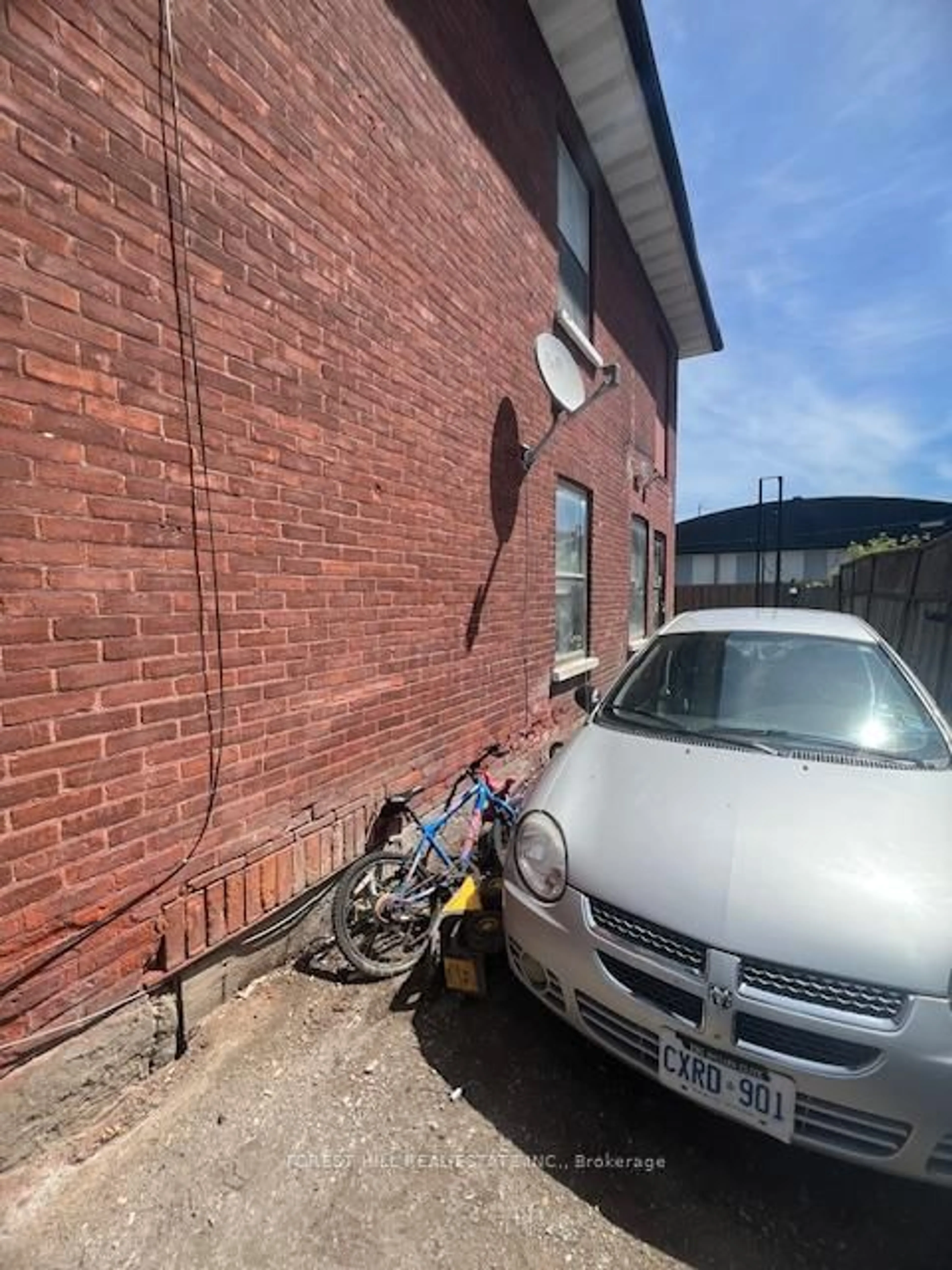 Parking for 52 Olive Ave, Peterborough Central Ontario K9J 3K8
