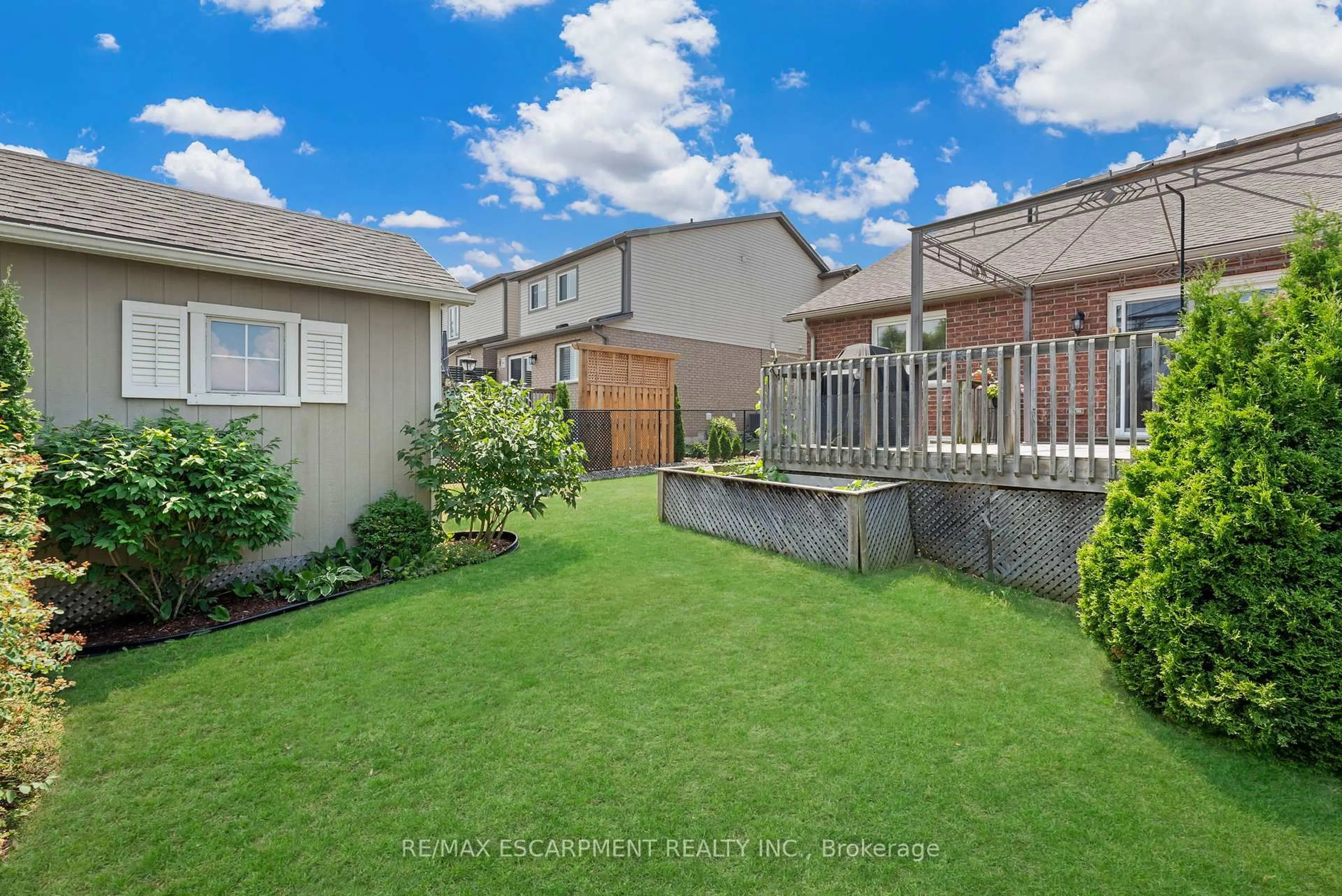 Patio, street for 4001 Ashby Dr, Lincoln Ontario L3J 0H1