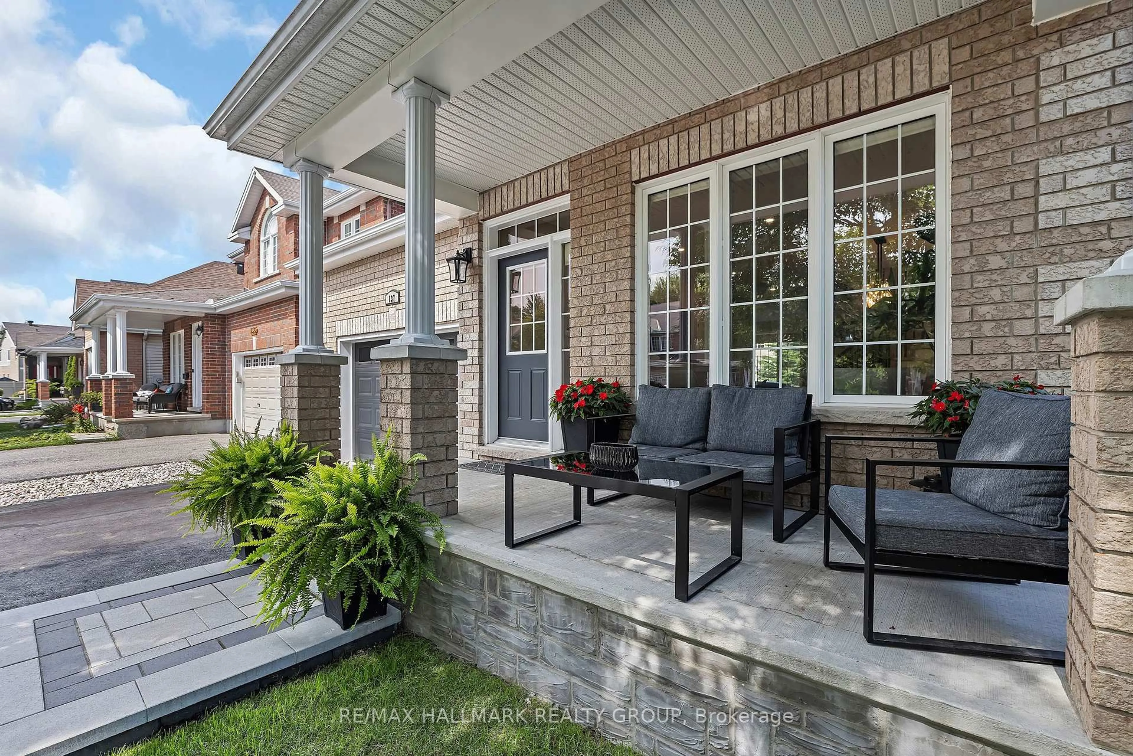 Patio, street for 137 Stedman St, Ottawa Ontario K1T 0B4