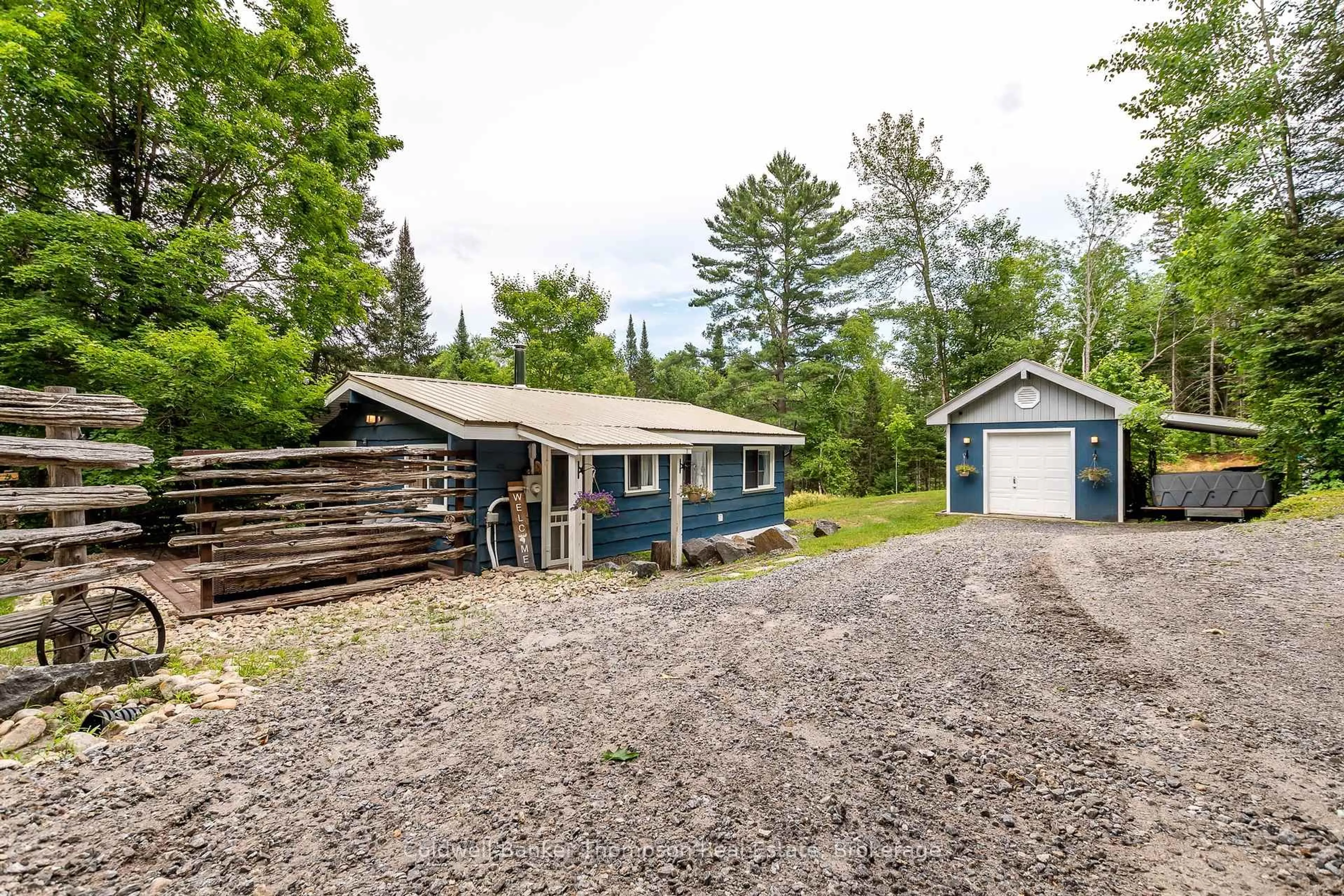 Shed for 63 Woodland Lane, Kearney Ontario P0A 1M0