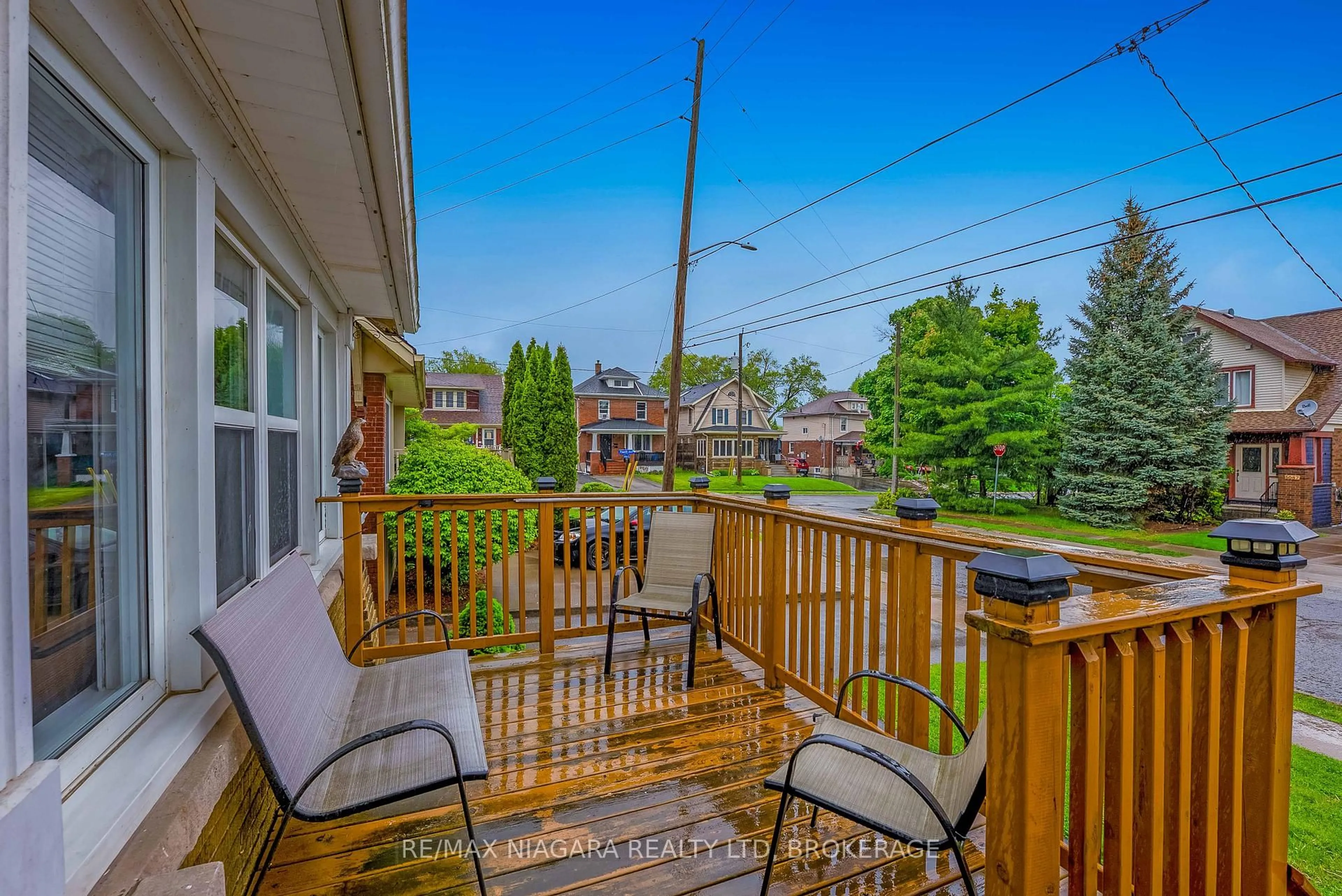 Patio, street for 5078 Armoury St, Niagara Falls Ontario L2E 1T4