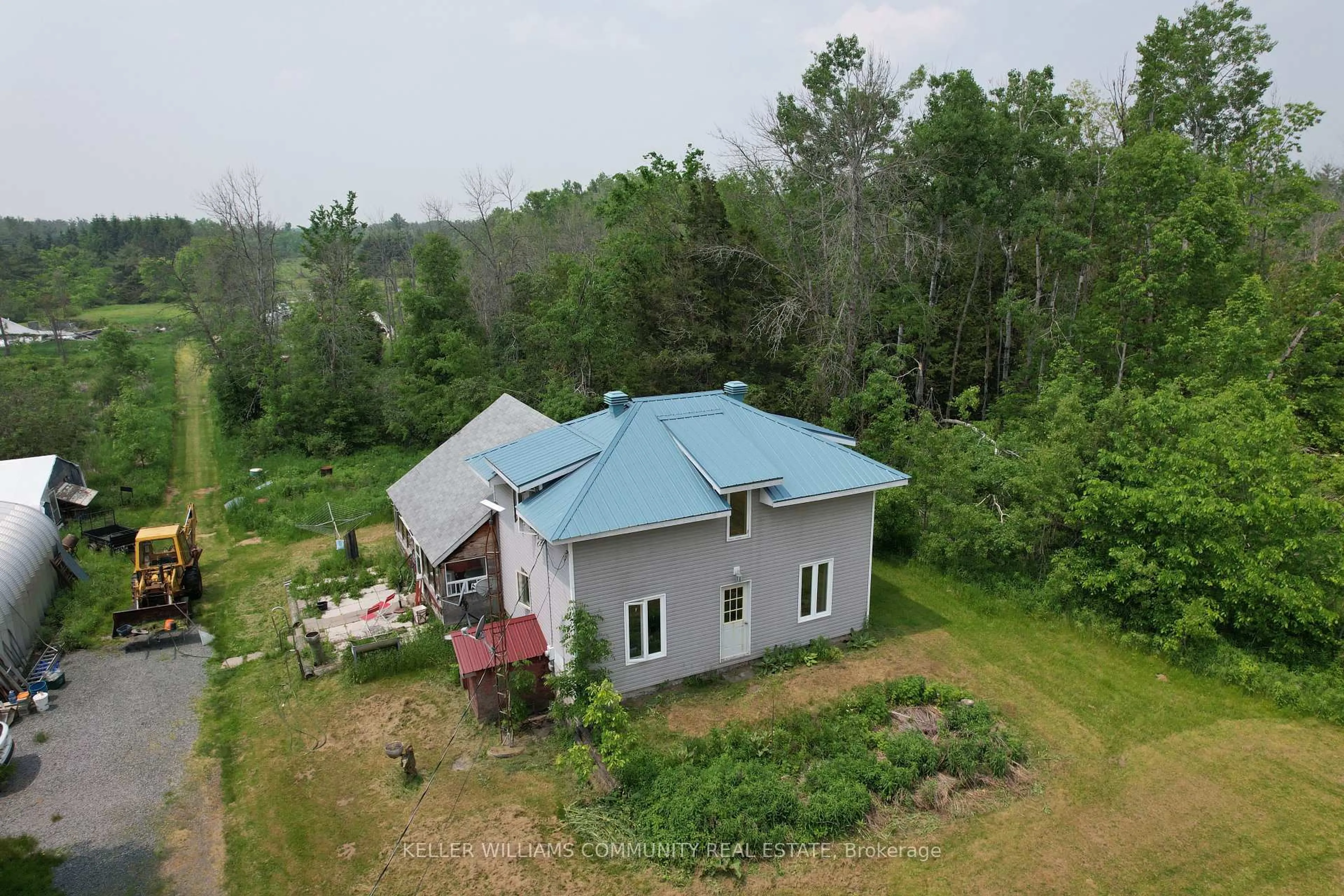 A pic from outside/outdoor area/front of a property/back of a property/a pic from drone, building for 8814 County Rd 50 Rd, Havelock-Belmont-Methuen Ontario K0L 1Z0