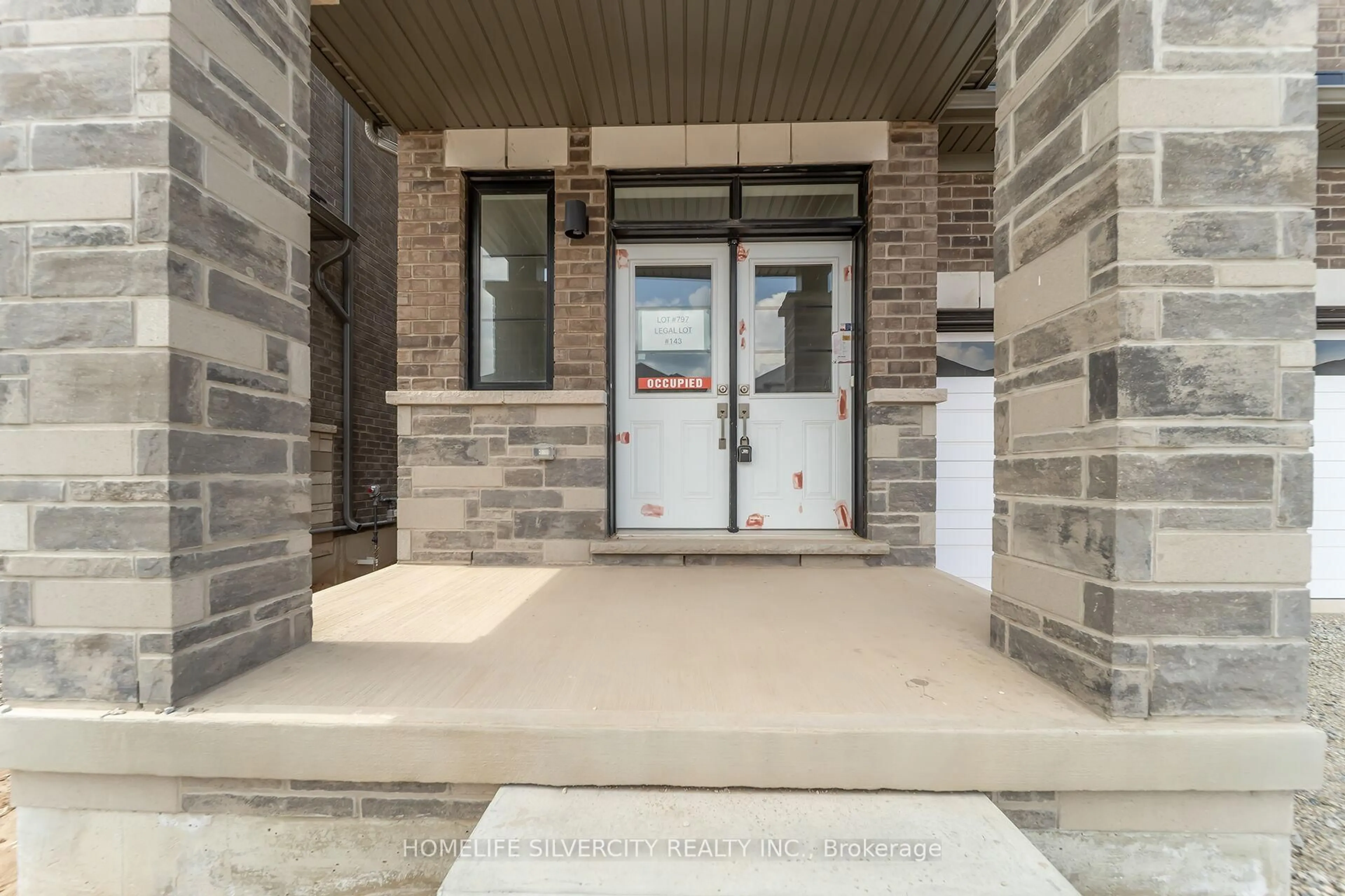 Indoor entryway for 39 Spiers Rd, Erin Ontario N0B 1T0
