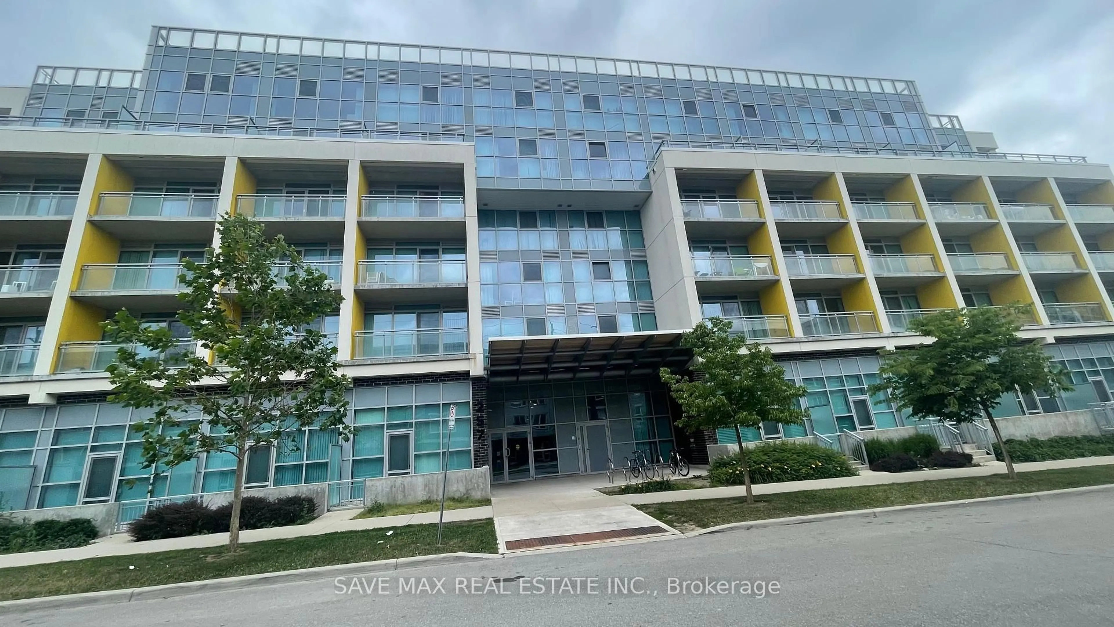 Unknown for 257 Hemlock St #405, Waterloo Ontario N2L 0K2