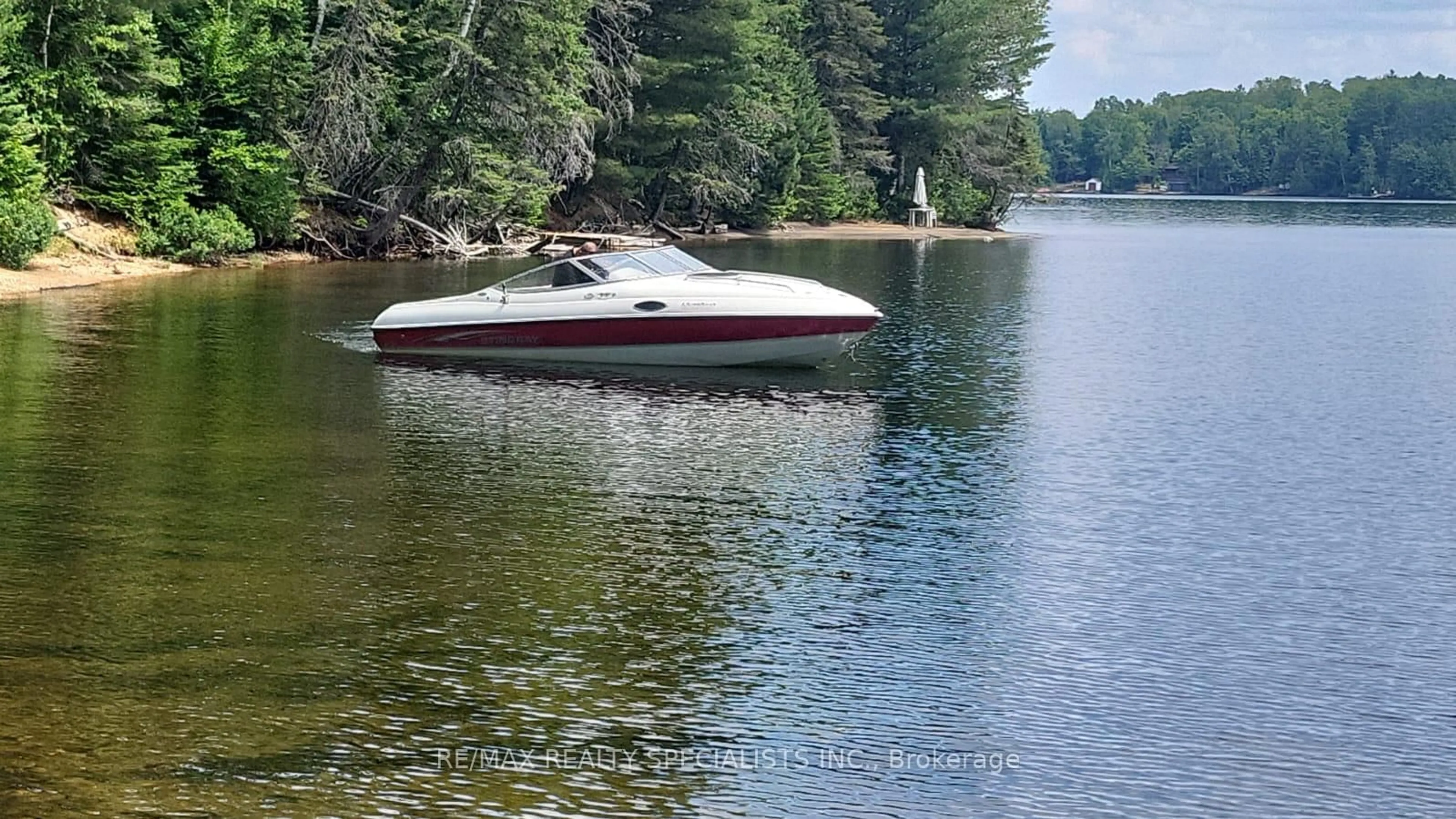Blurry image for 5803 Haliburton Lake Rd, Dysart et al Ontario K0M 1S0