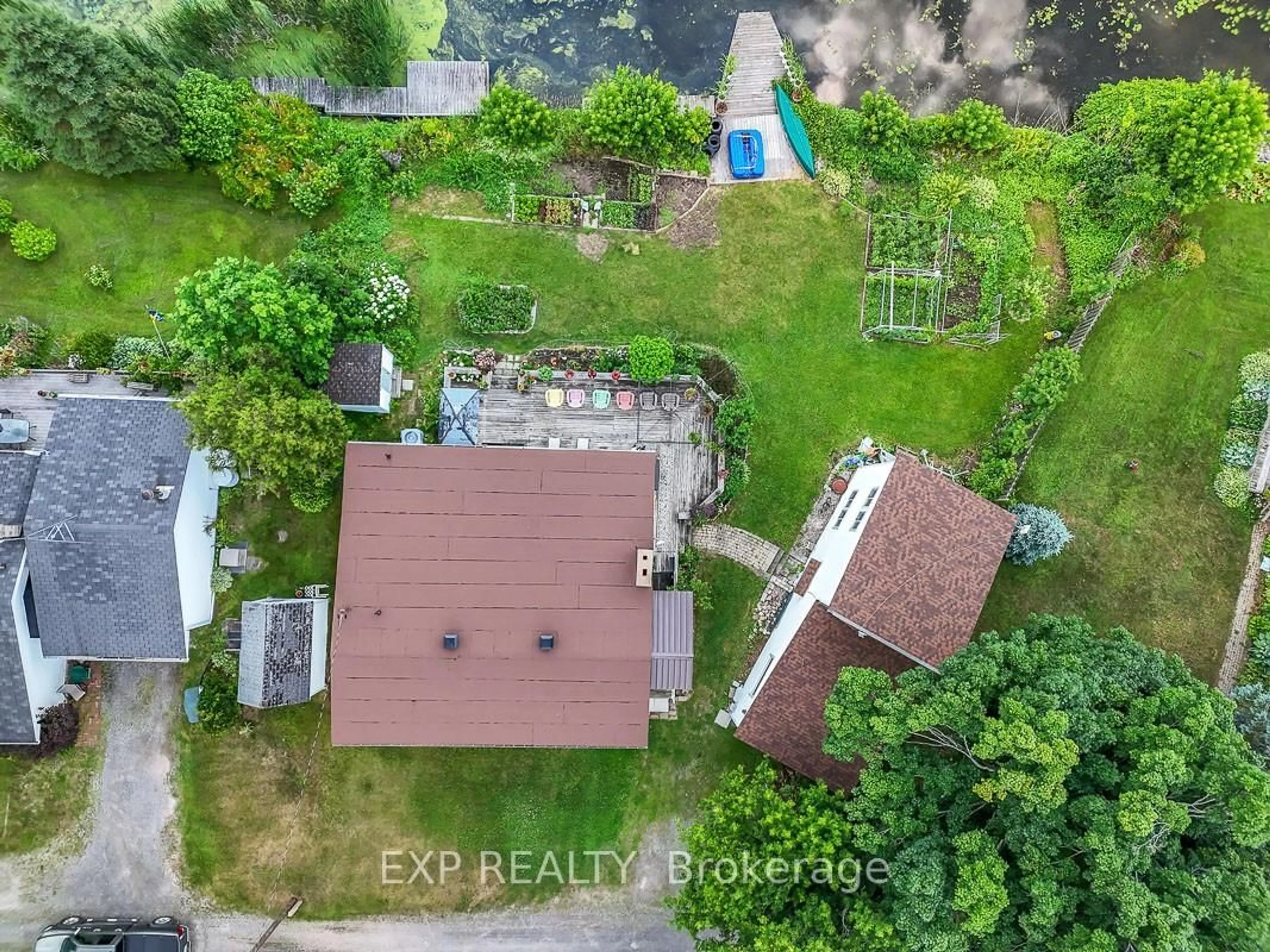 A pic from outside/outdoor area/front of a property/back of a property/a pic from drone, unknown for 2986 Beaman Lane, Manotick Ontario K9G 1J0