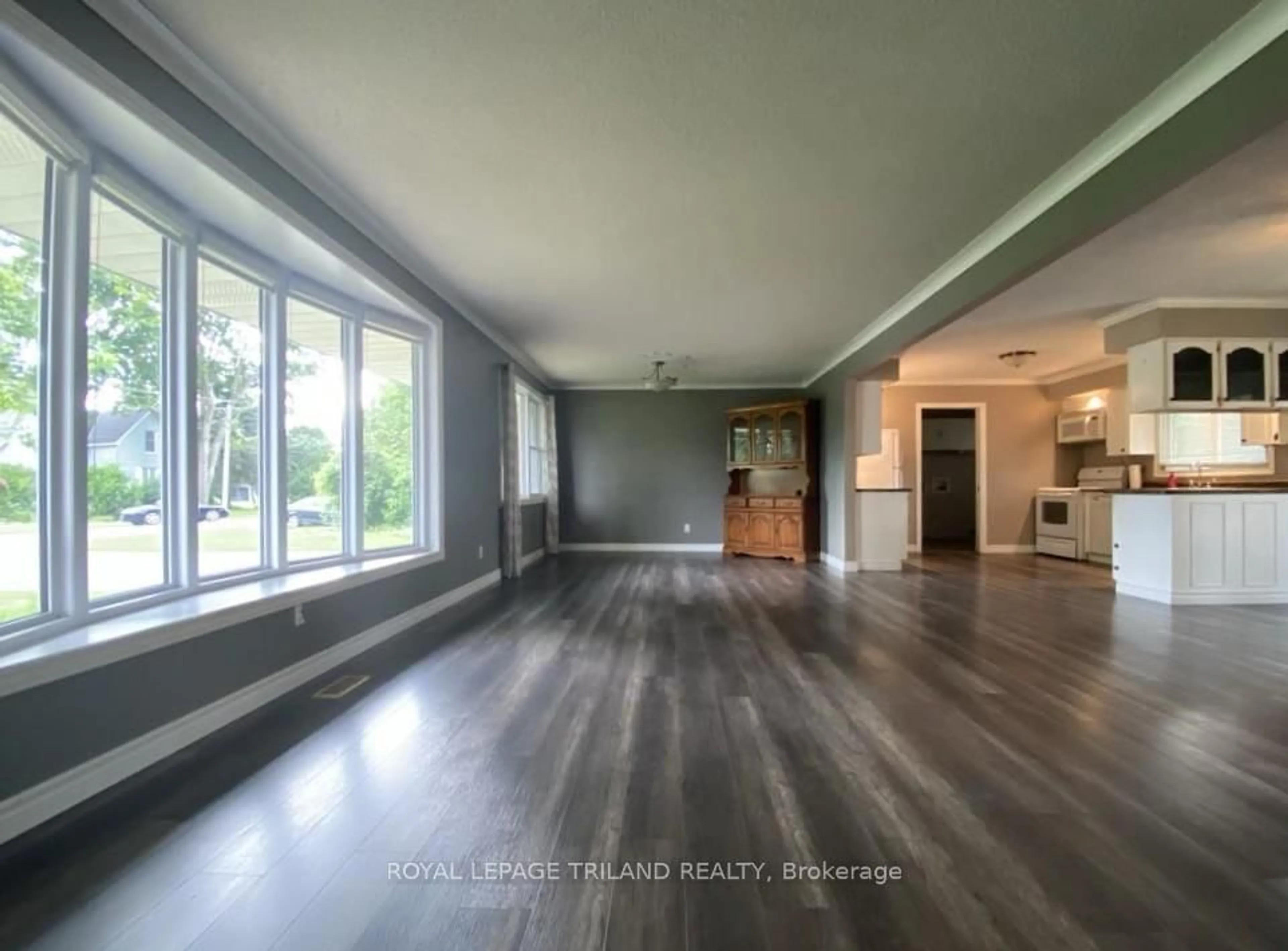 Unknown for 102 Ontario St, Lambton Shores Ontario N0M 2N0