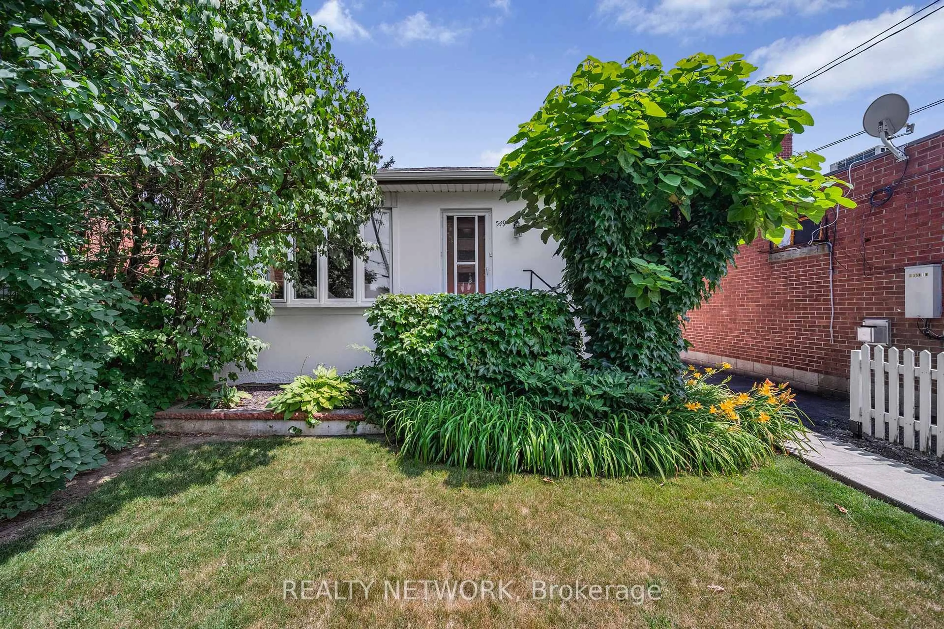 Home with brick exterior material, street for 549 Upper Wentworth St, Hamilton Ontario L9A 4T8