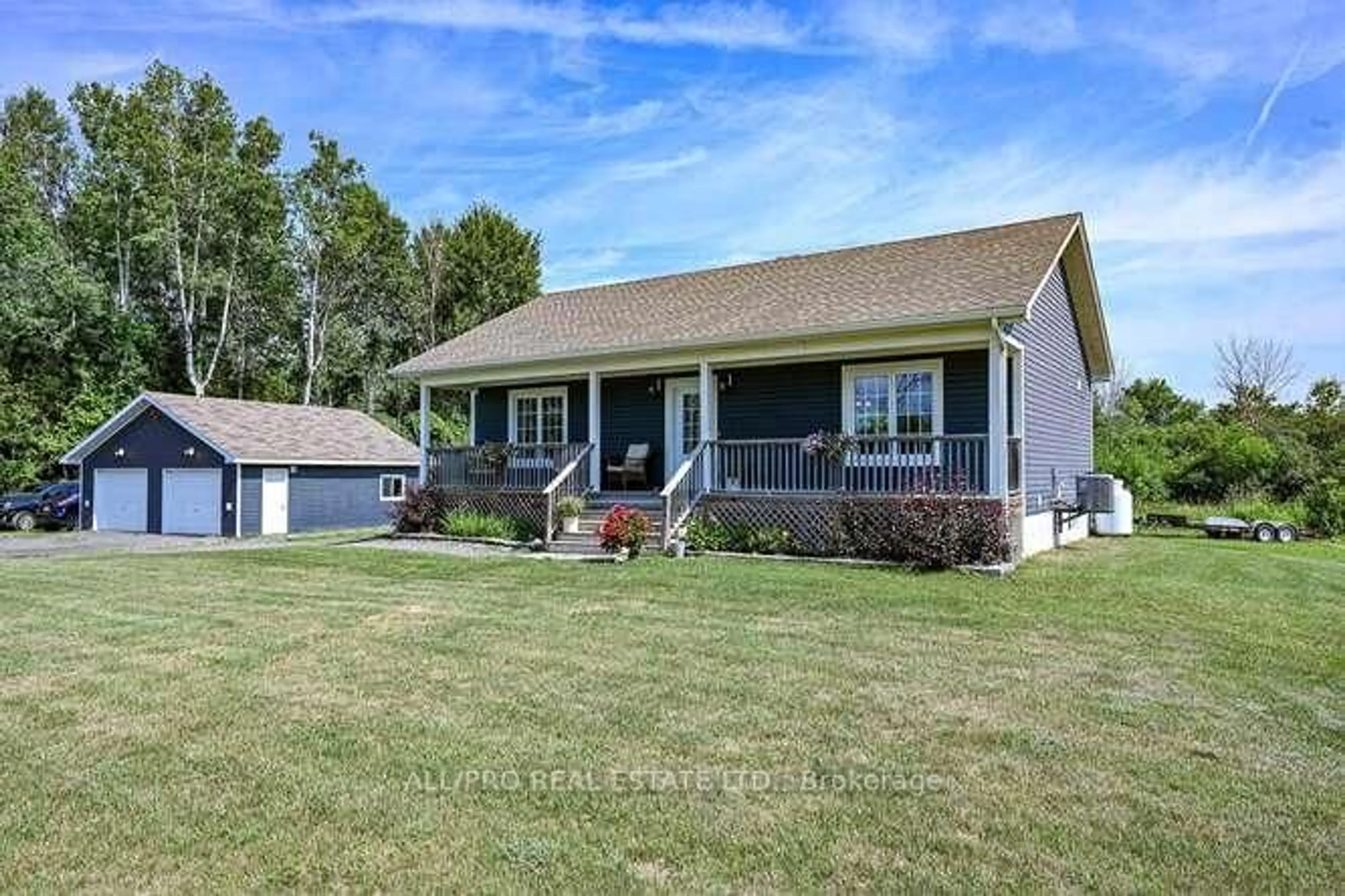 Home with vinyl exterior material, water/lake/river/ocean view for 831 Bolton Rd, North Grenville Ontario K0G 1N0