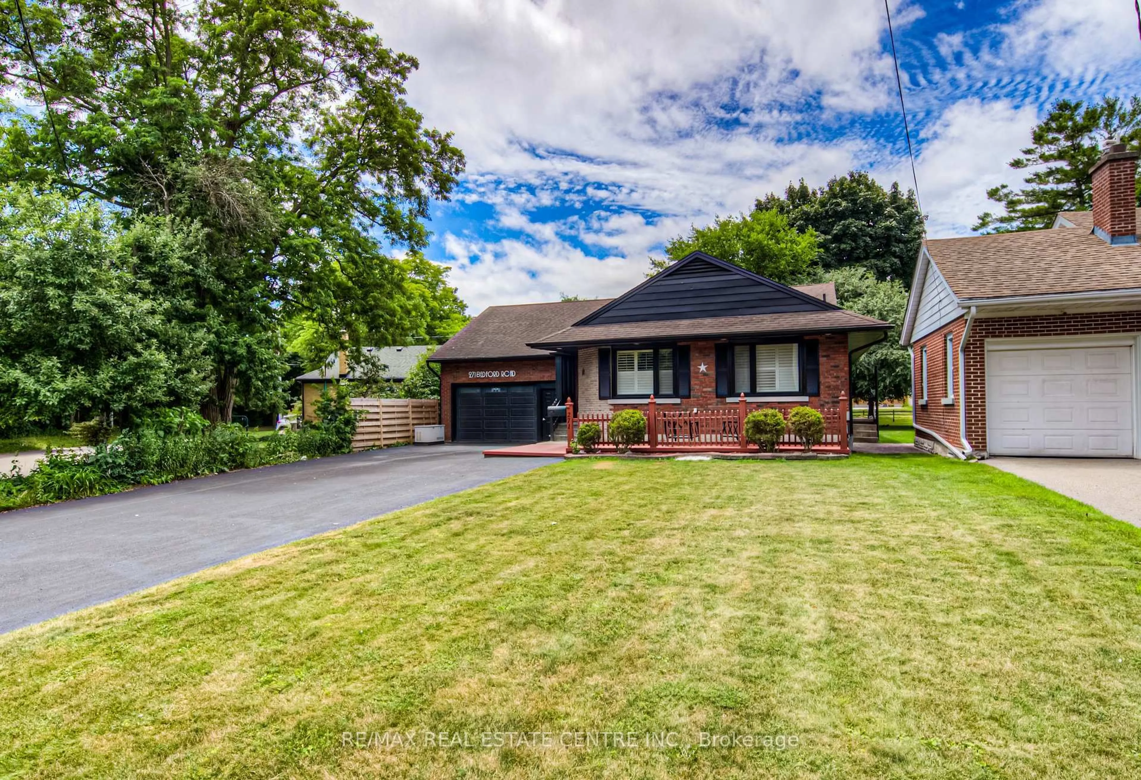 Home with brick exterior material, street for 271 Bedford Rd, Waterloo Ontario N2G 3A7