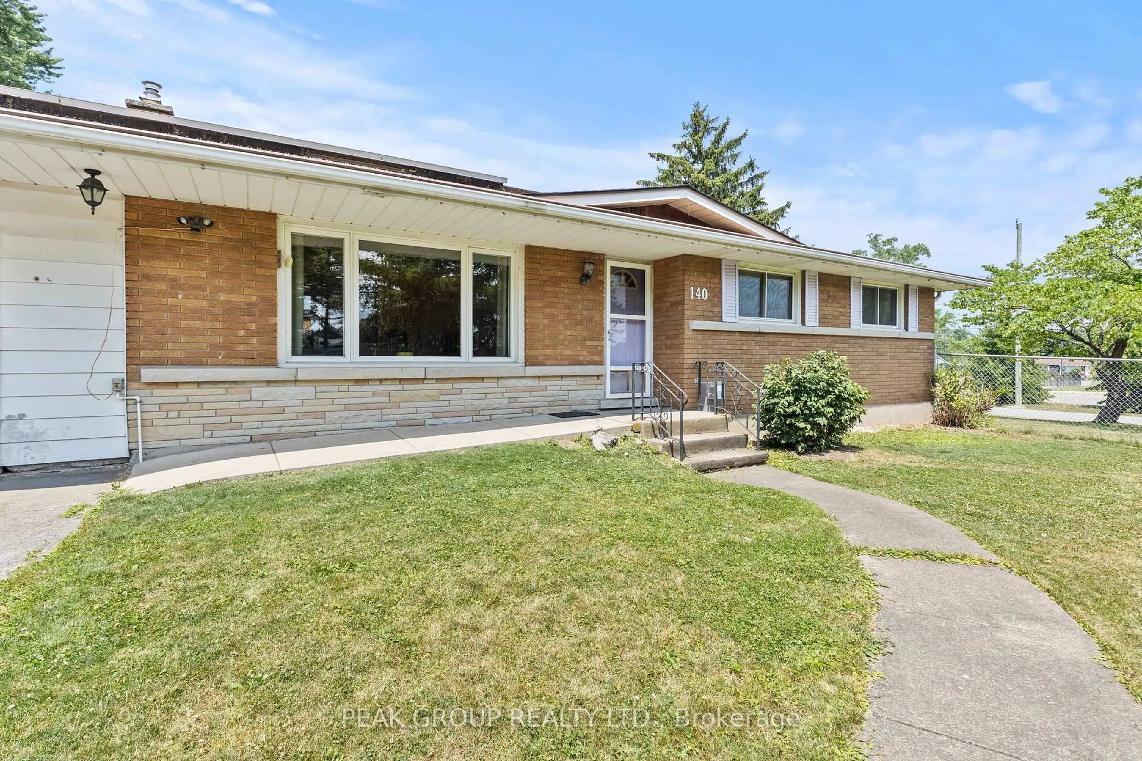 Home with brick exterior material, street for 140 Champlain Dr, Fort Erie Ontario L2A 1Z8