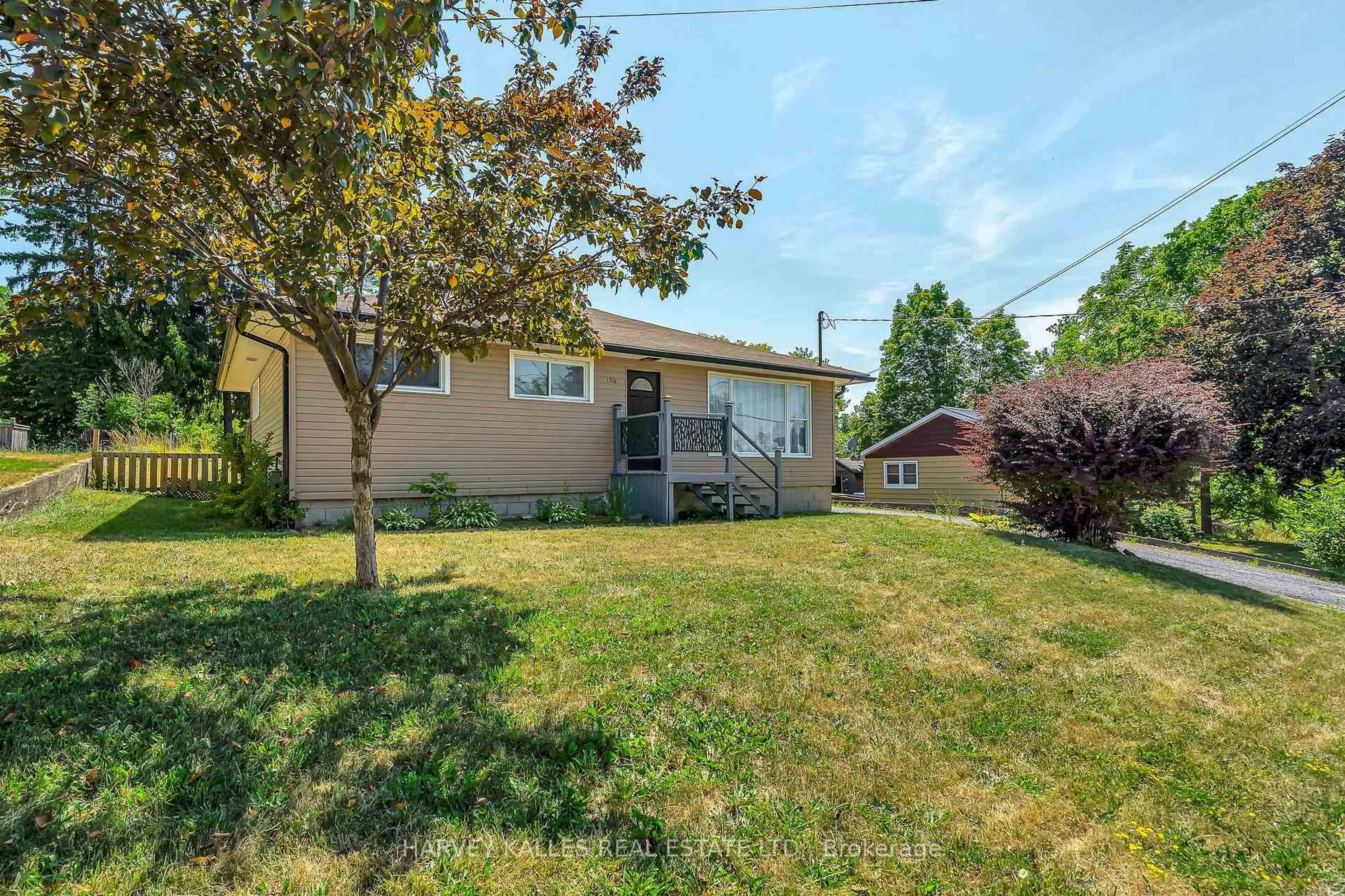 Patio, street for 106 Union St, Prince Edward County Ontario K0K 2T0