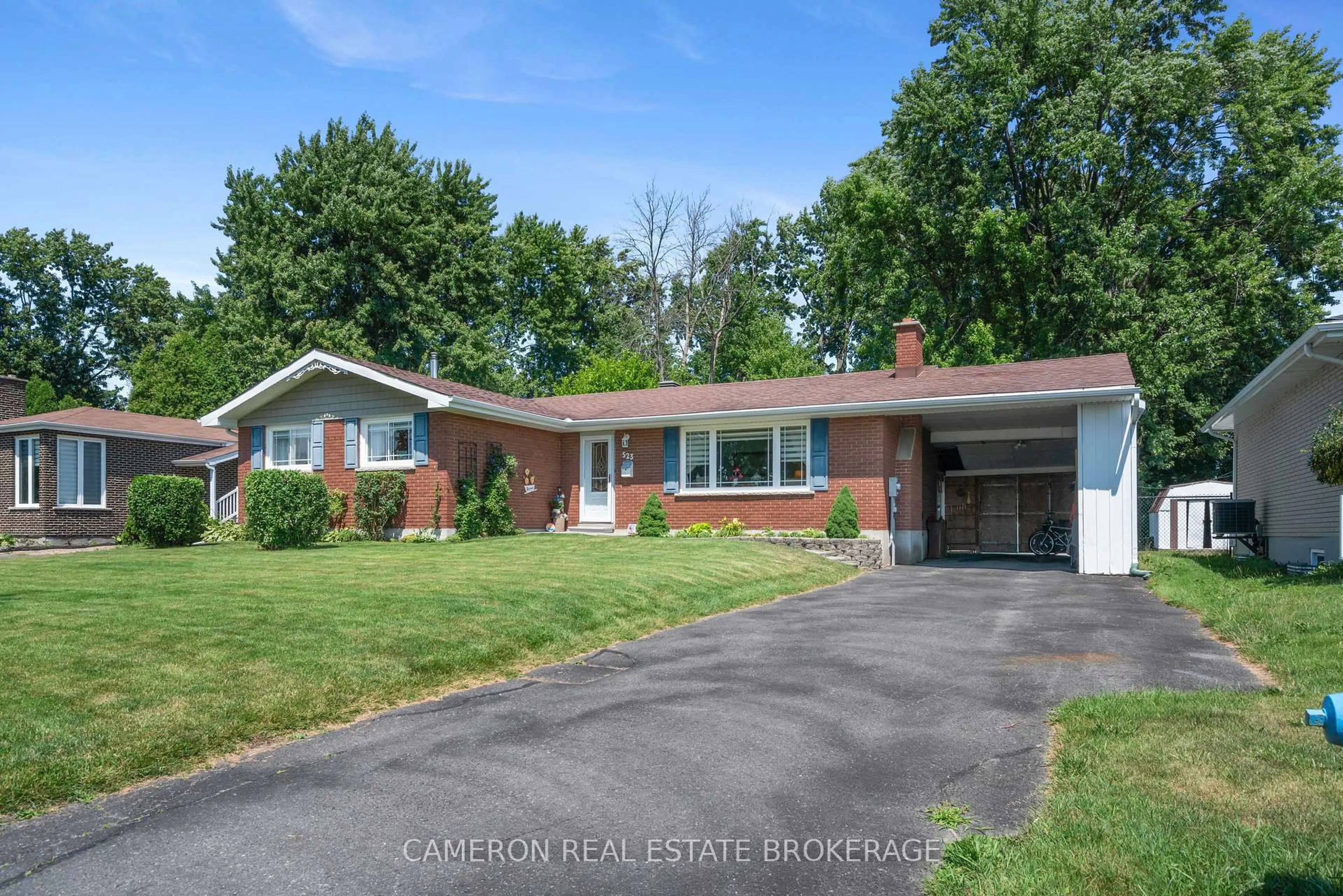 Home with brick exterior material, street for 523 Lynwood Dr, Cornwall Ontario K6H 5W8