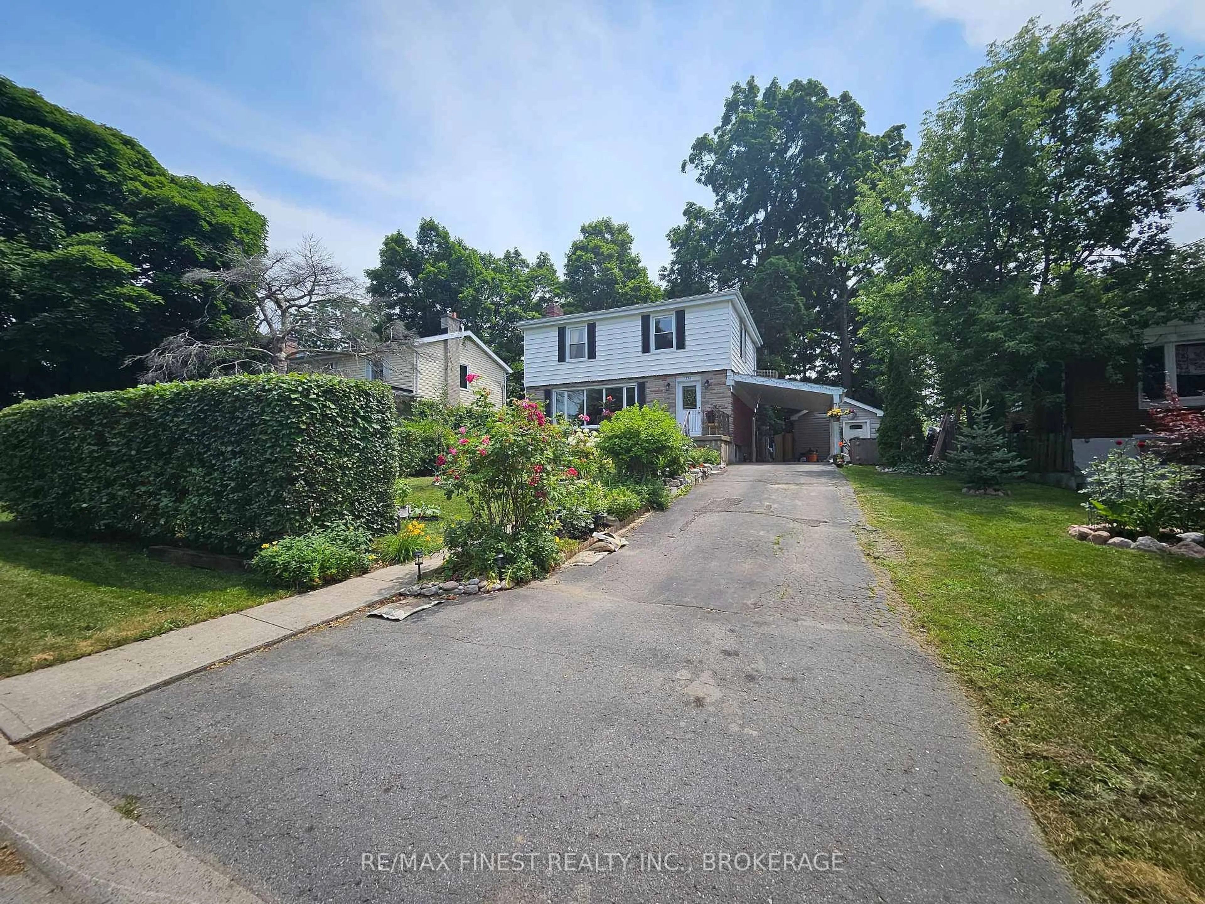 A pic from outside/outdoor area/front of a property/back of a property/a pic from drone, street for 336 McMahon Ave, Kingston Ontario K7M 3H6
