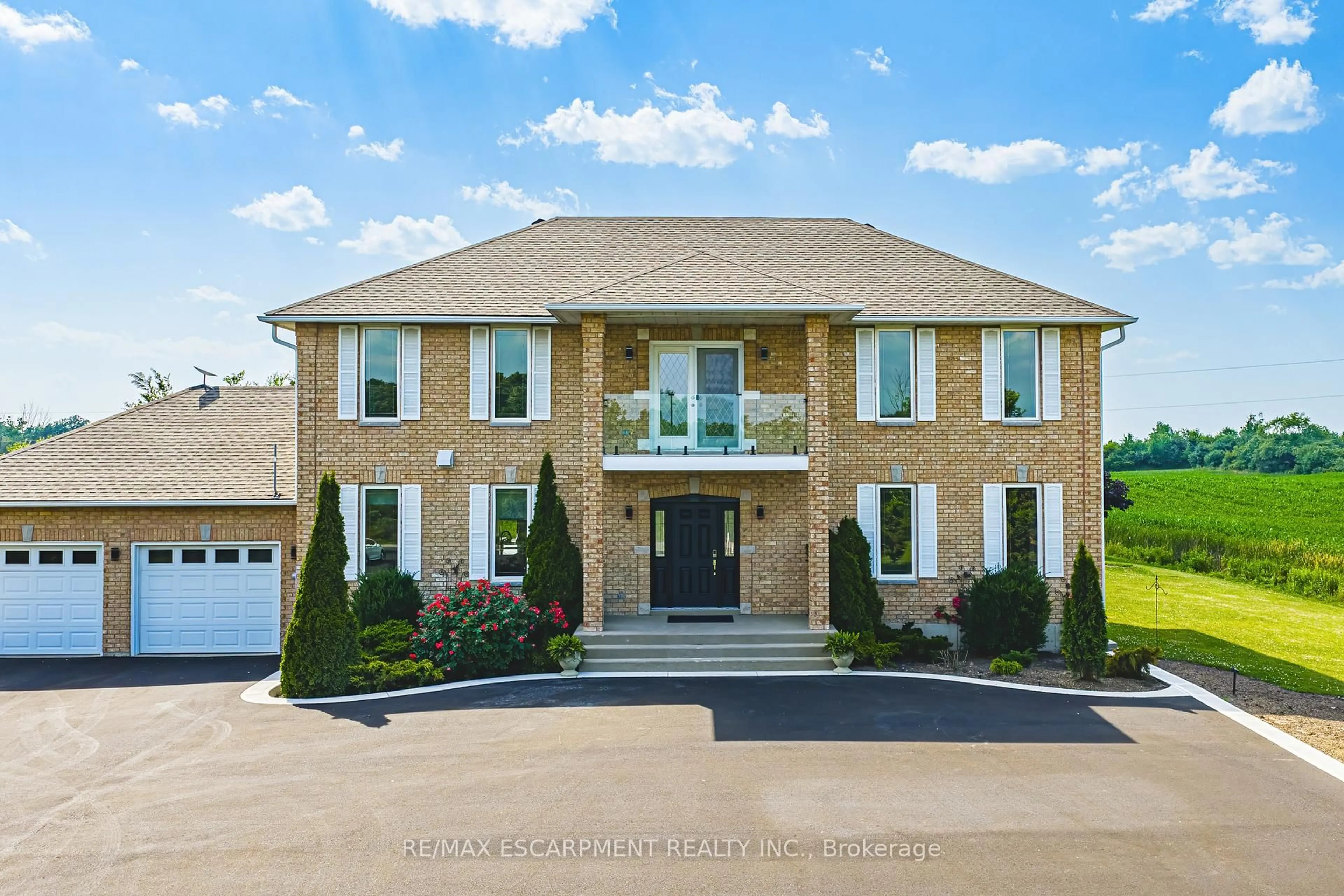 Home with brick exterior material, building for 6380 Westbrook Rd, Hamilton Ontario L0R 1E0