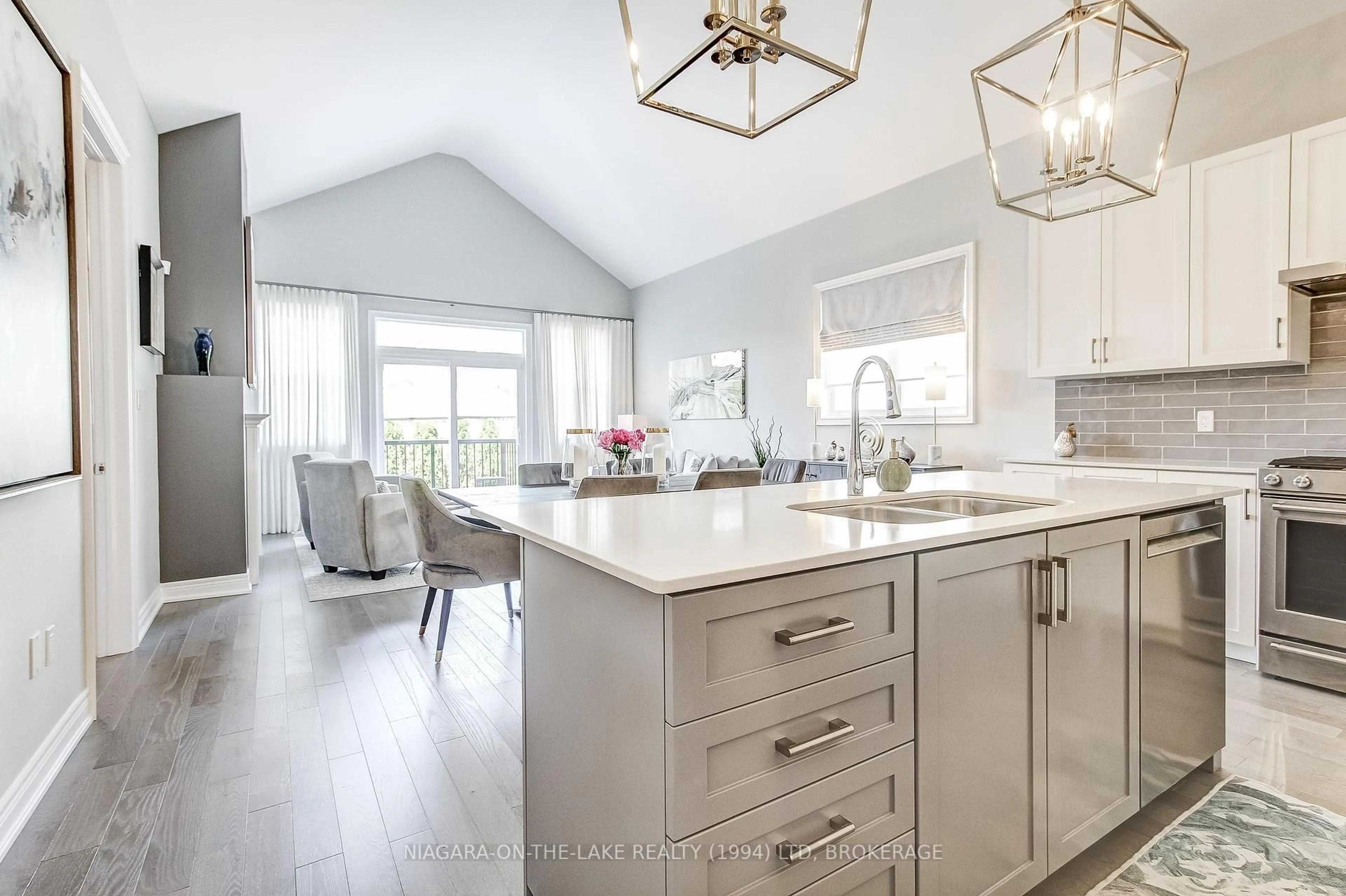 Open concept kitchen, unknown for 22 Annmarie Dr, Niagara-on-the-Lake Ontario L0S 1T0