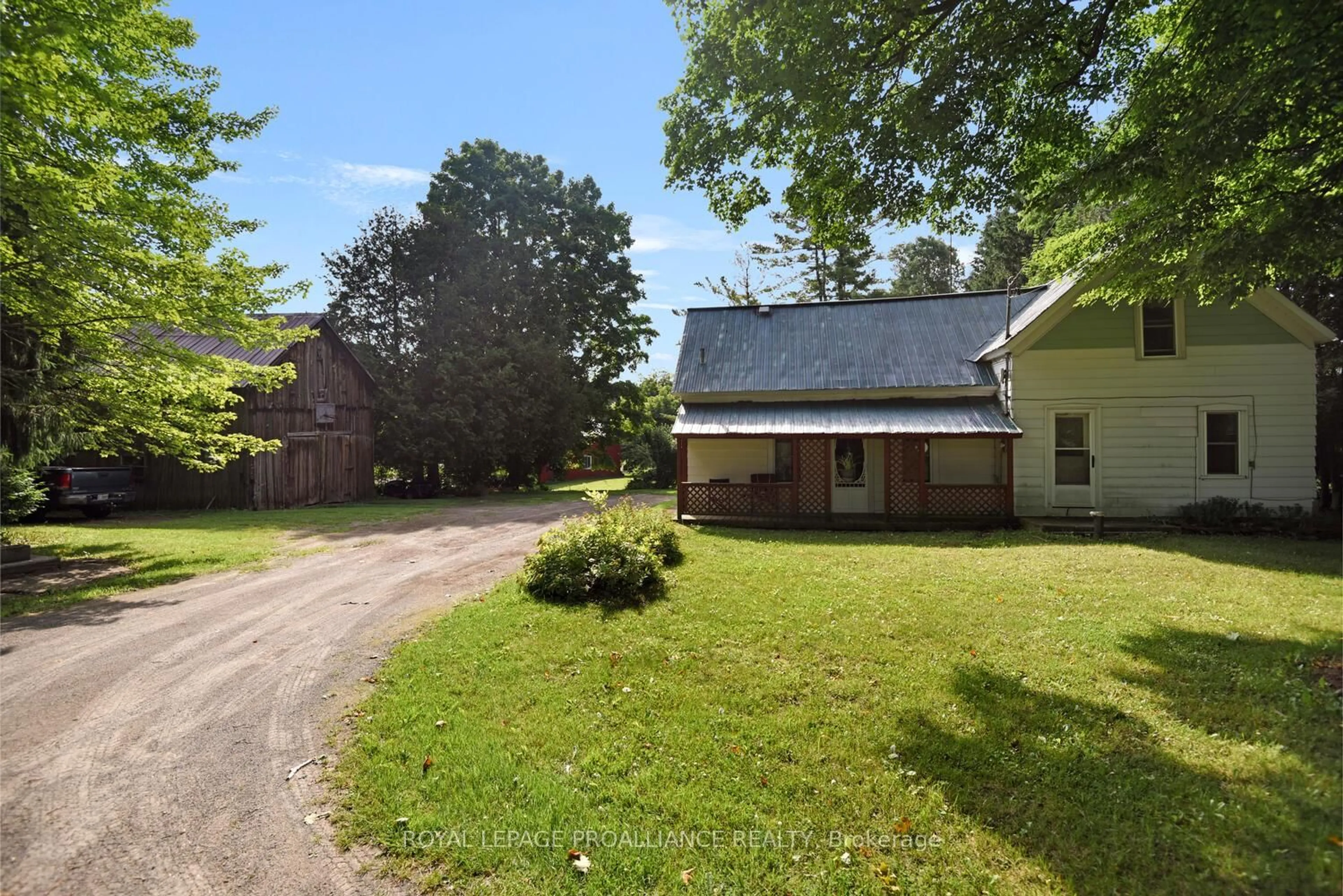 A pic from outside/outdoor area/front of a property/back of a property/a pic from drone, street for 3641 Maple Ave, Augusta Ontario K0E 1T0