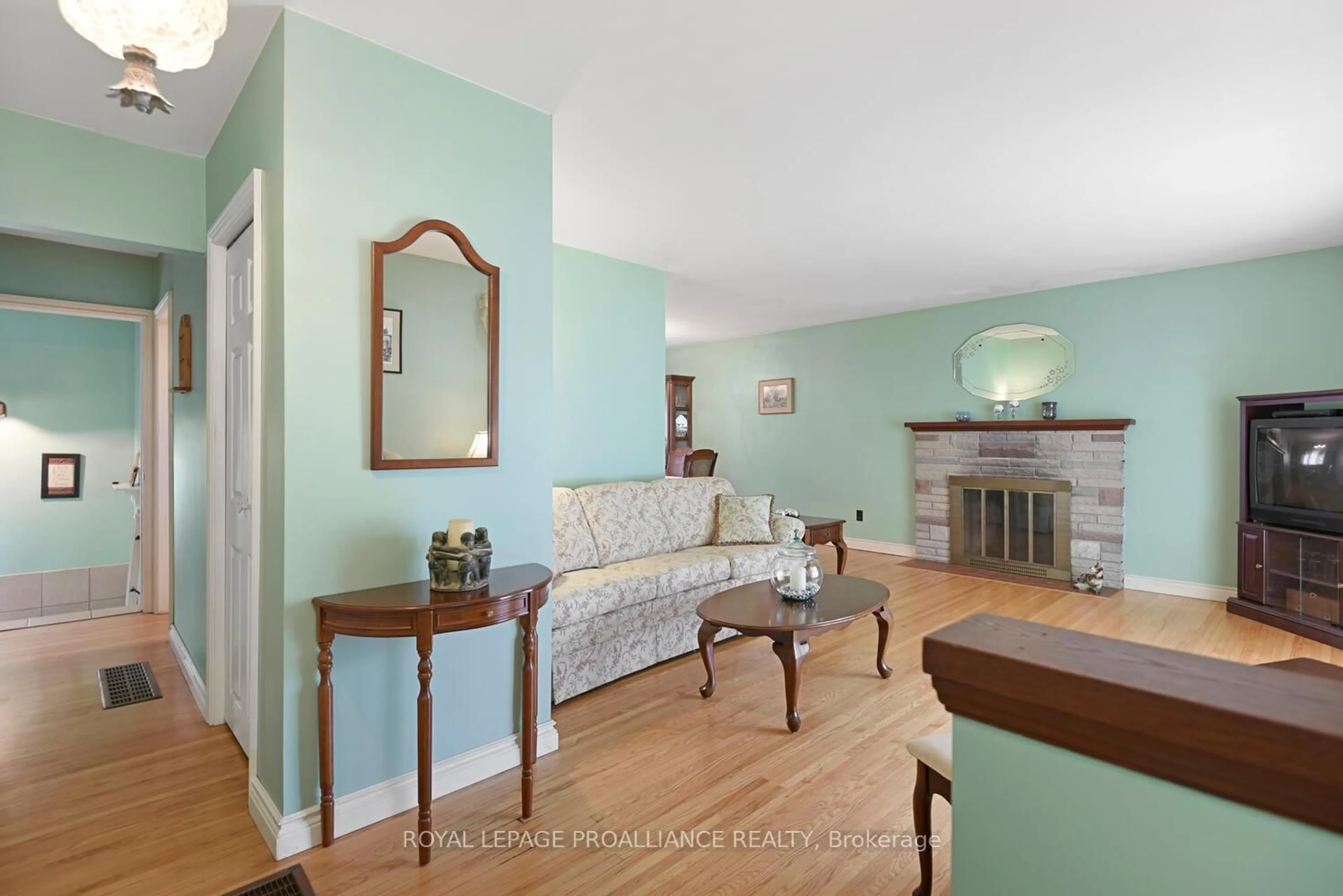 Living room with furniture, unknown for 3507 Charleville Rd, Augusta Ontario K0E 1T0