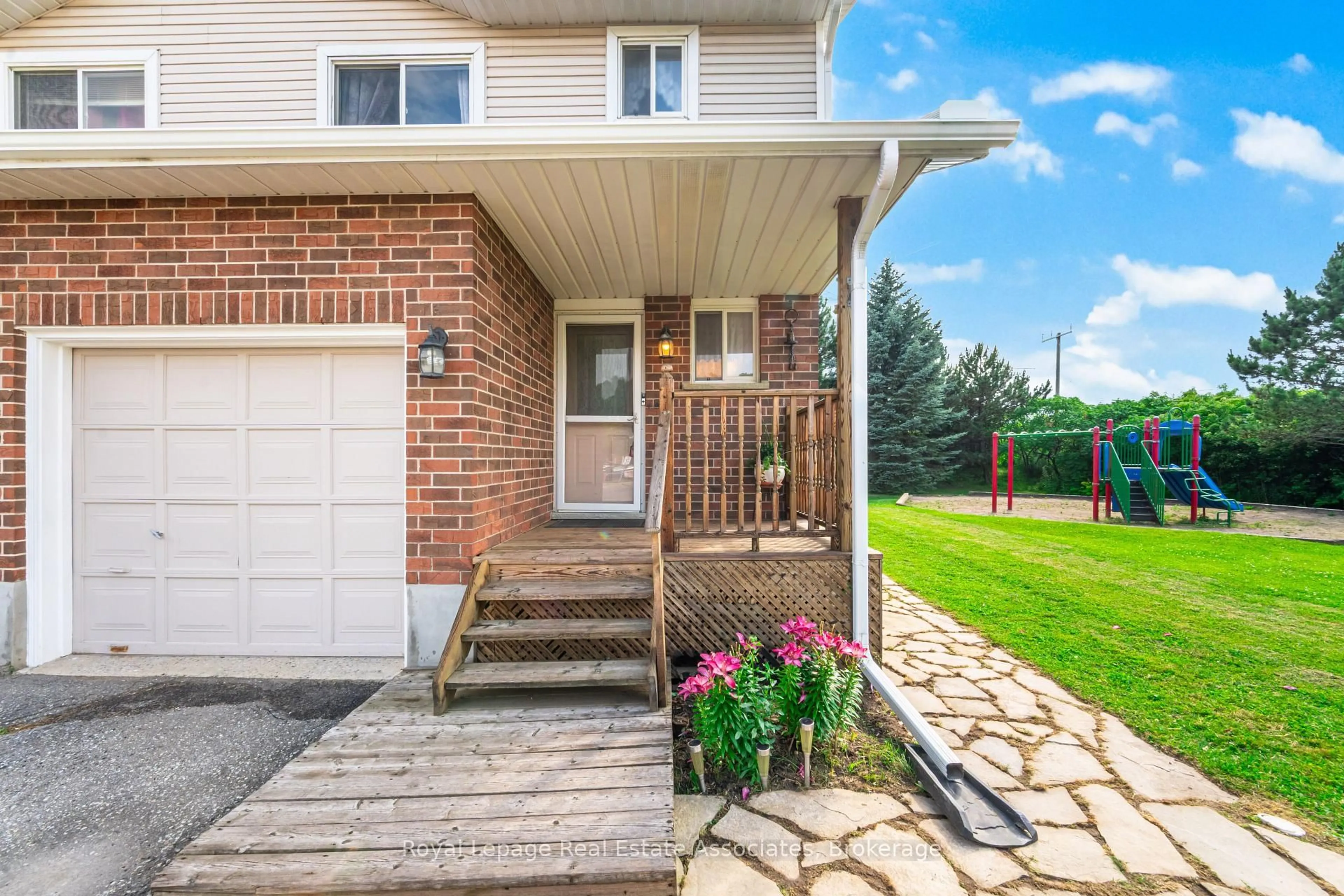 Unknown for 360 Cornridge Pl #5, Waterloo Ontario N2T 2N9