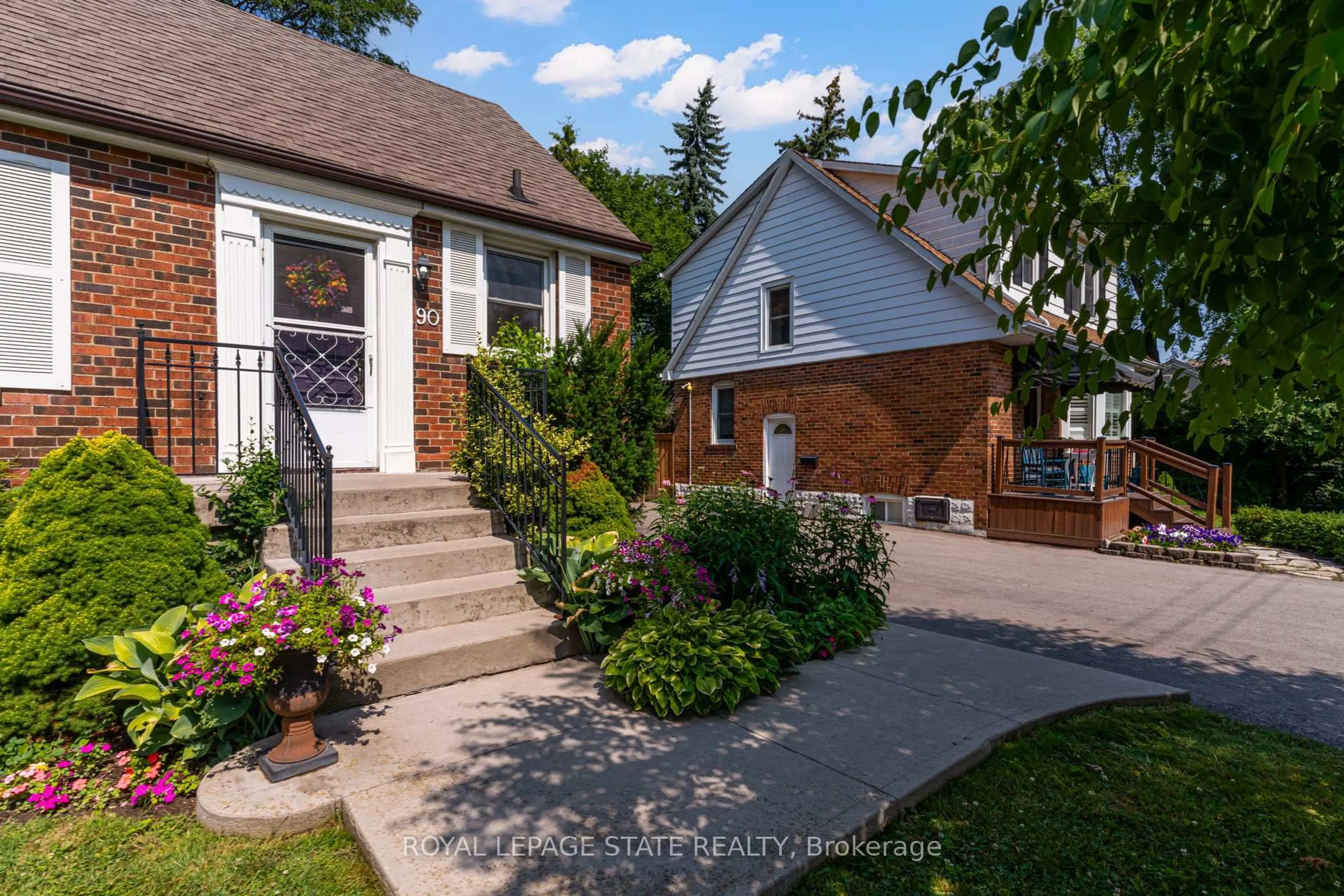 Home with brick exterior material, street for 90 Arcade Cres, Hamilton Ontario L9C 3J2