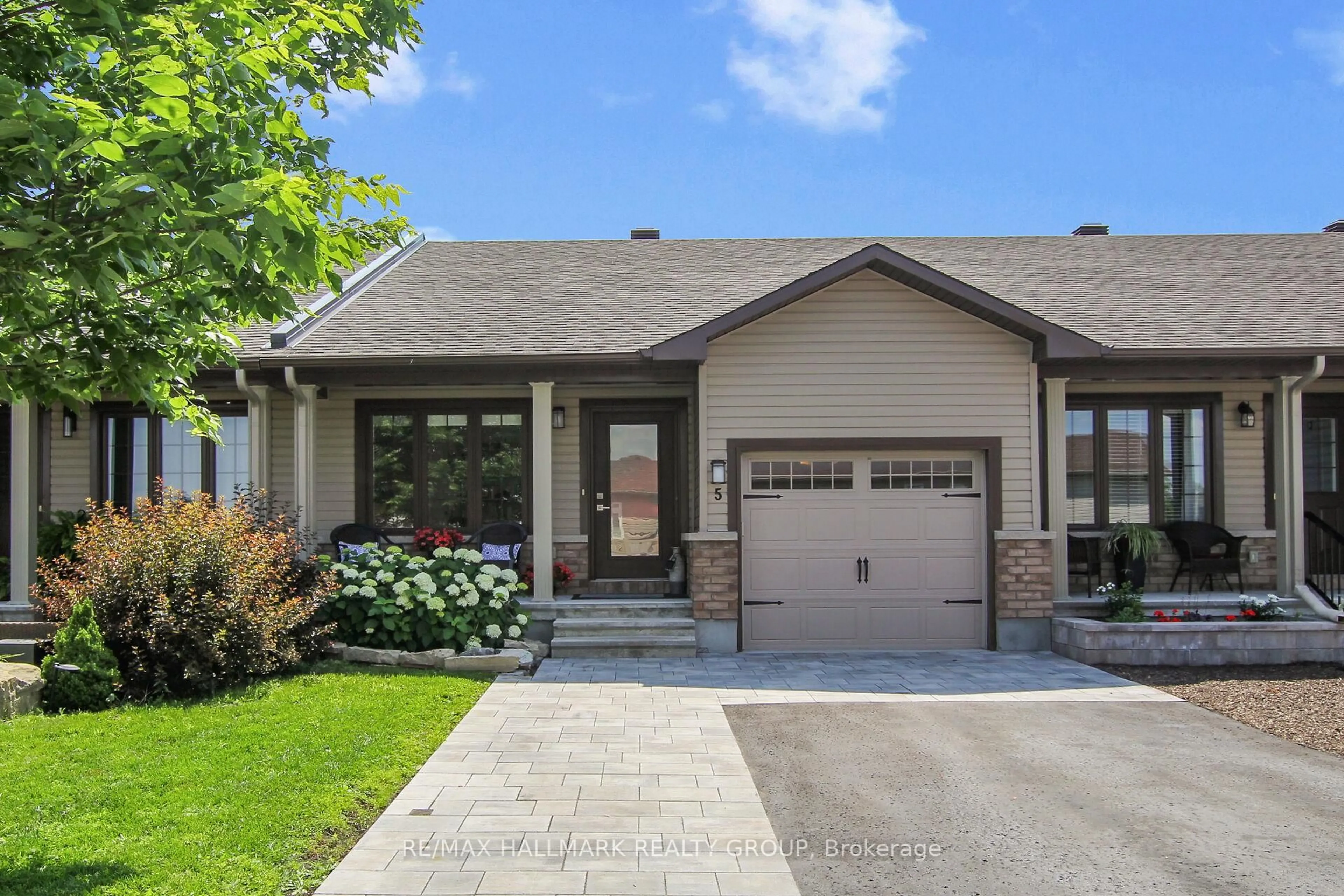 Home with brick exterior material, street for 5 Horton St, Almonte Ontario K0A 1A0
