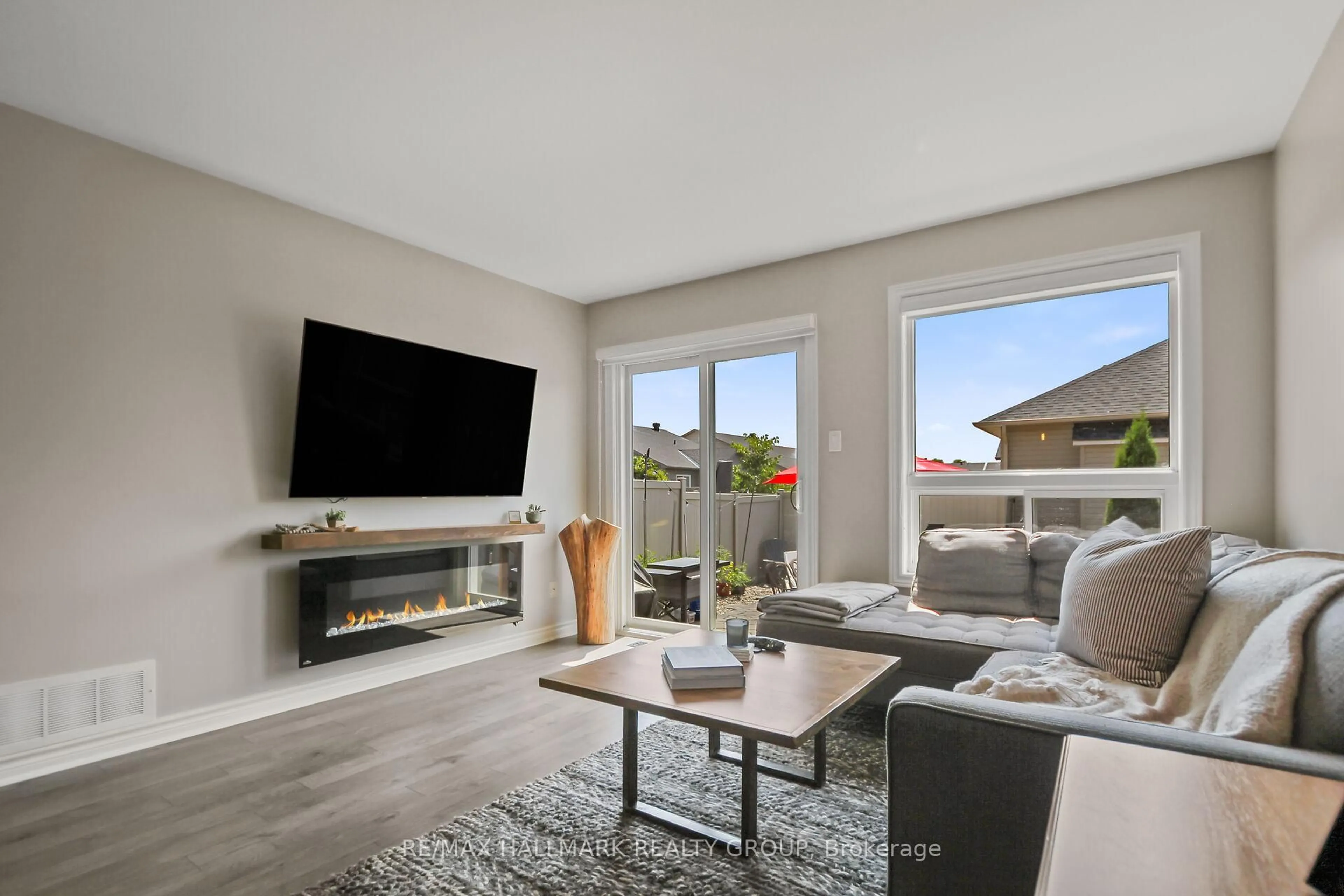 Living room with furniture, unknown for 5 Horton St, Almonte Ontario K0A 1A0
