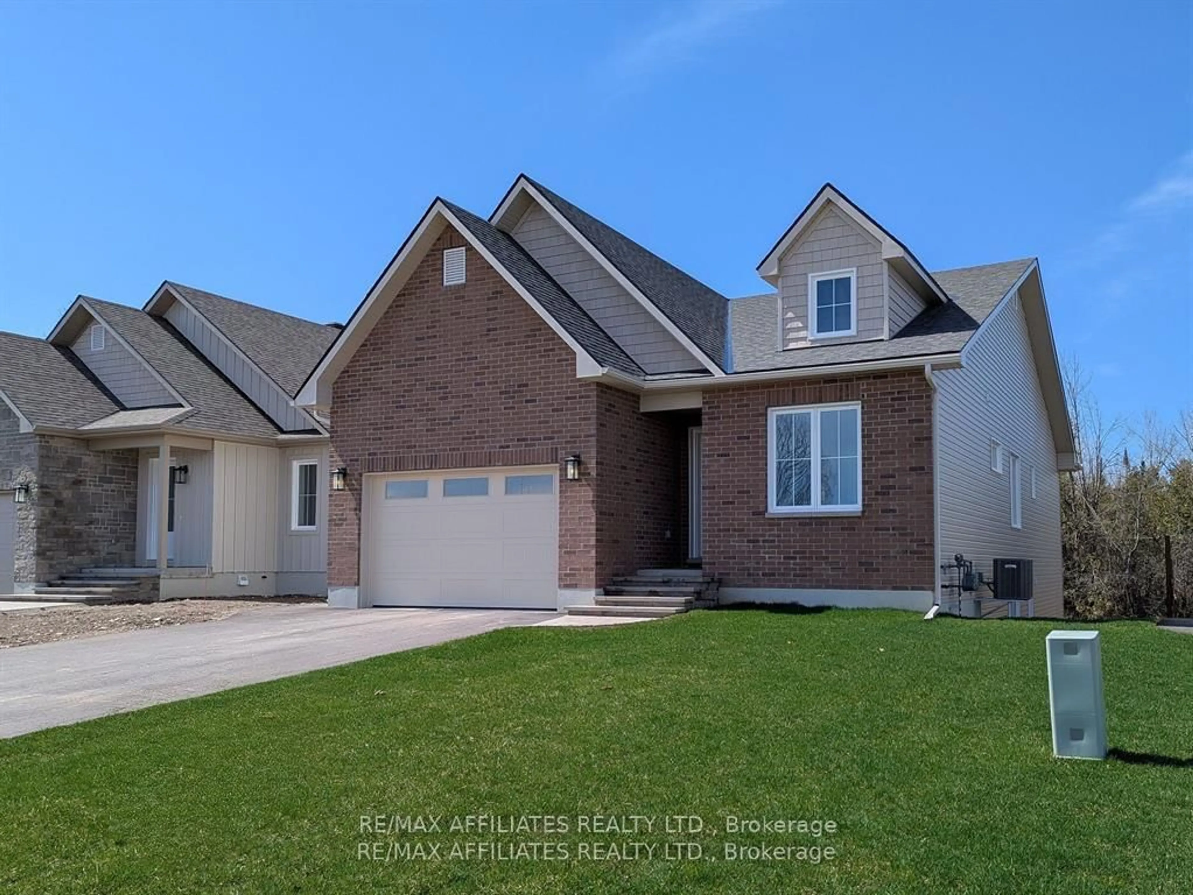 Home with brick exterior material, street for 105 Rabb St, Smiths Falls Ontario K7A 0L6