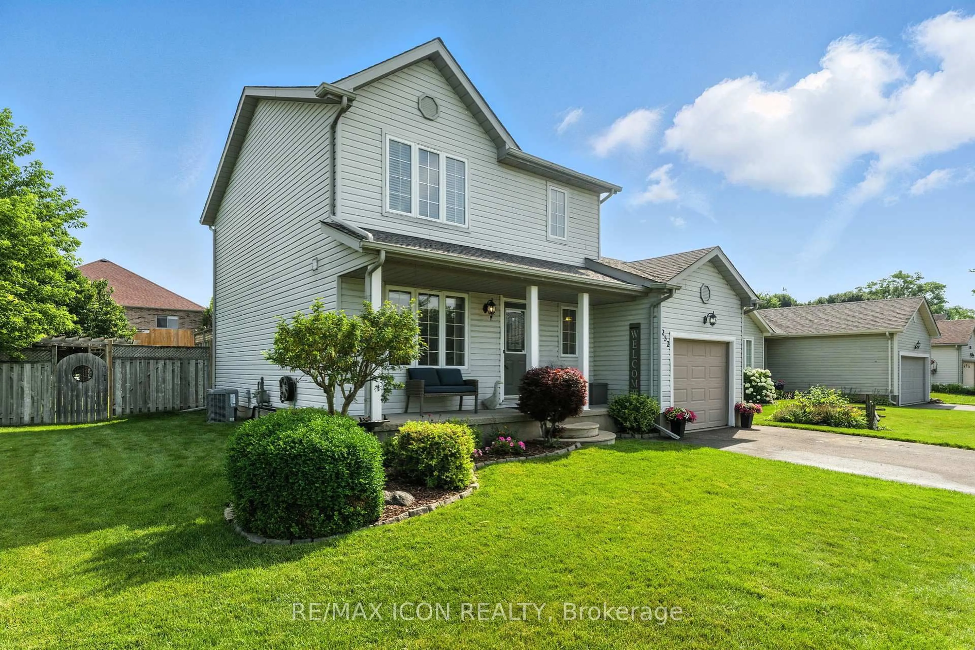 Home with vinyl exterior material, street for 252 Fennel St, Blandford-Blenheim Ontario N0J 1S0