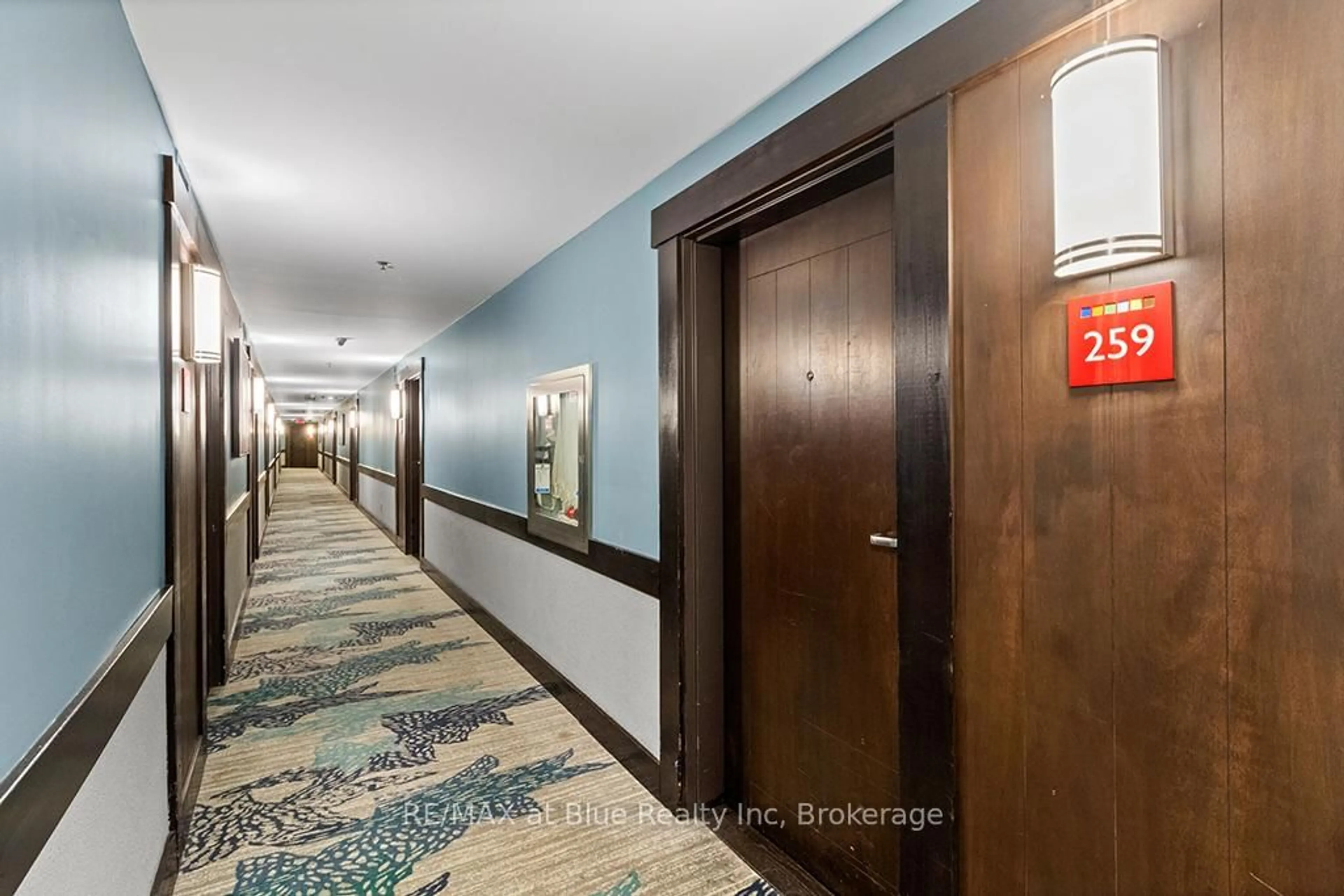 Indoor foyer for 190 Jozo Weider Blvd #259, Blue Mountains Ontario L9Y 0V1