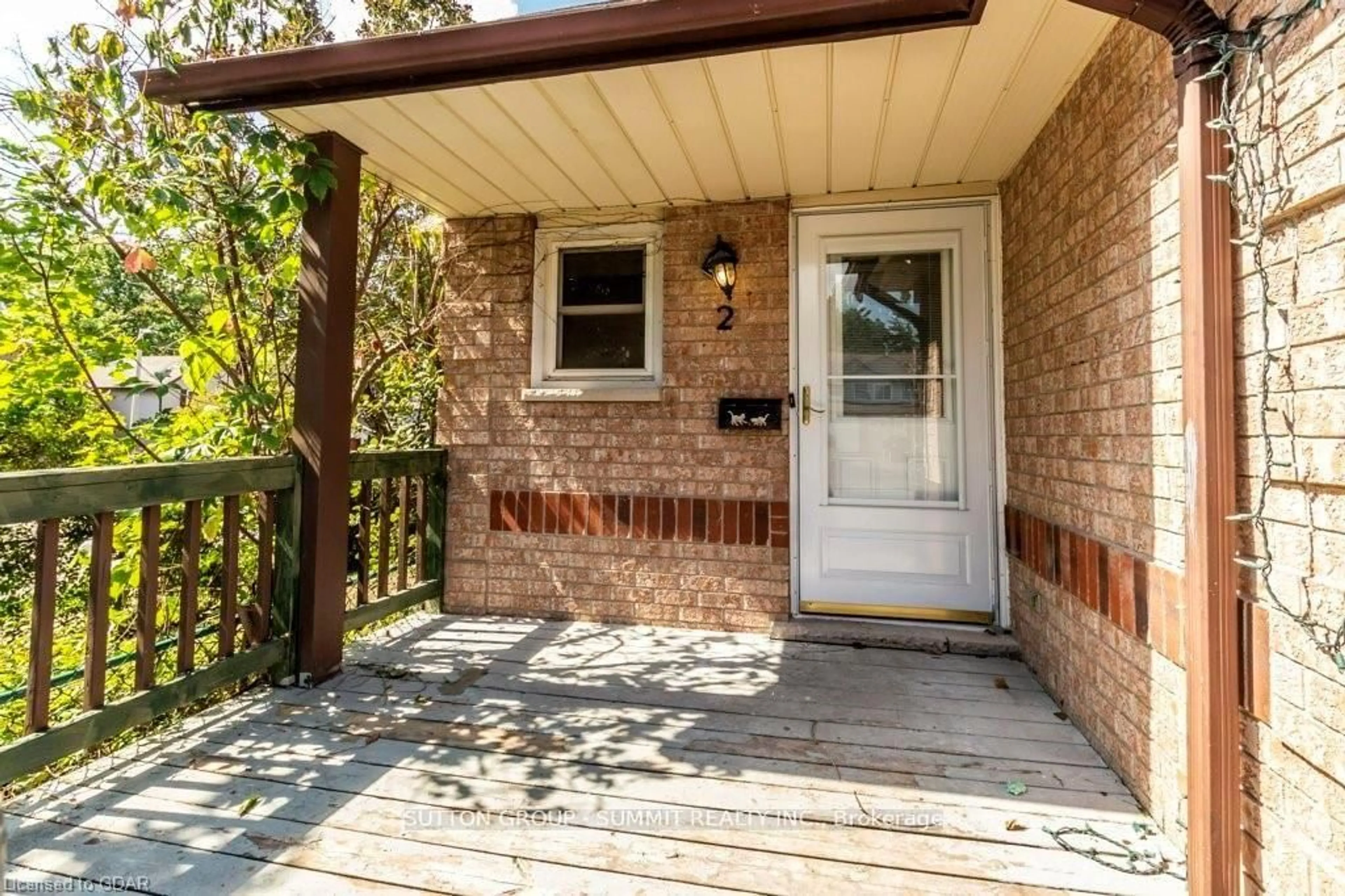 Unknown for 2 Grandridge Cres, Guelph Ontario N1H 8G1