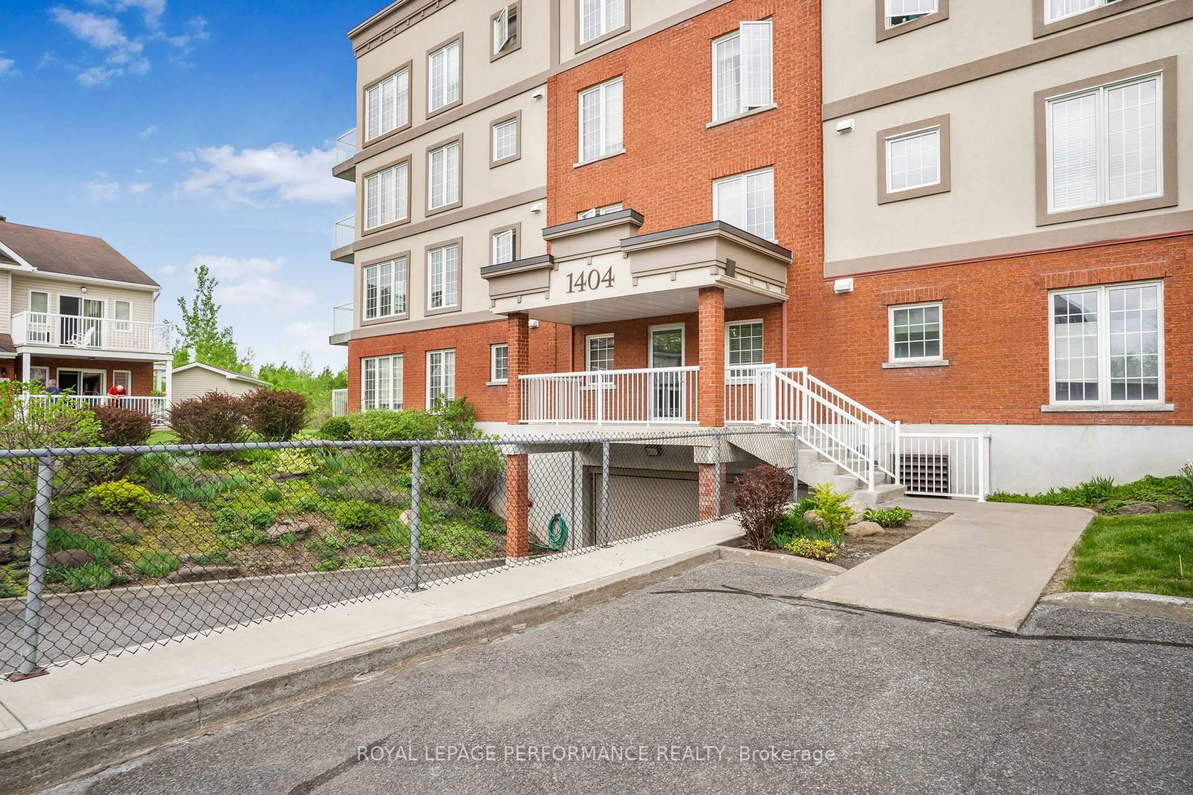 Unknown for 1404 Clement St #133, Hawkesbury Ontario K6A 3V6