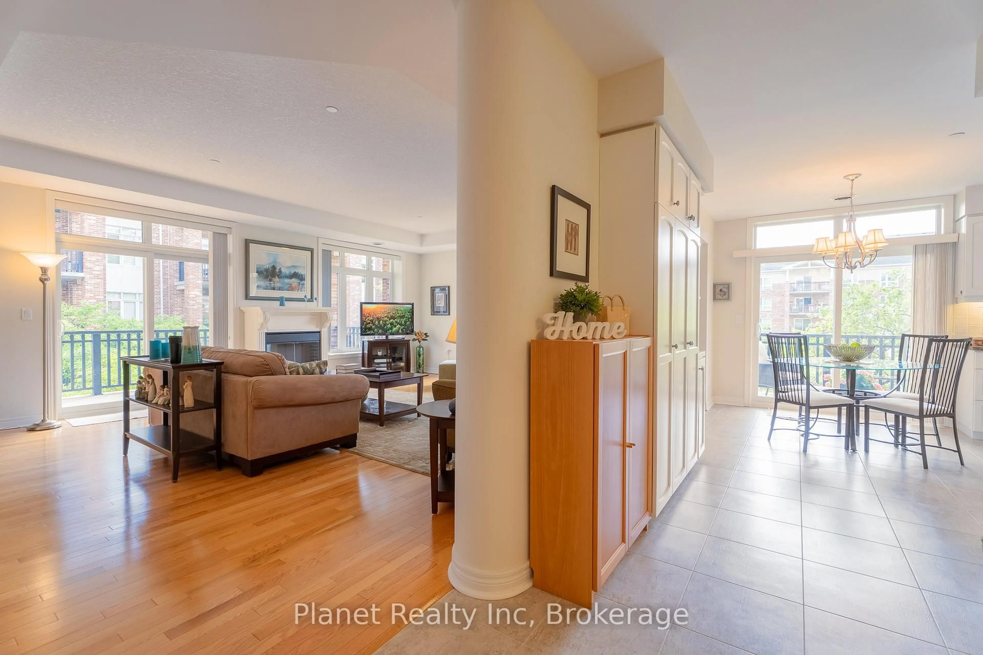 Indoor entryway for 65 Bayberry Dr #208, Guelph Ontario N1G 5K8