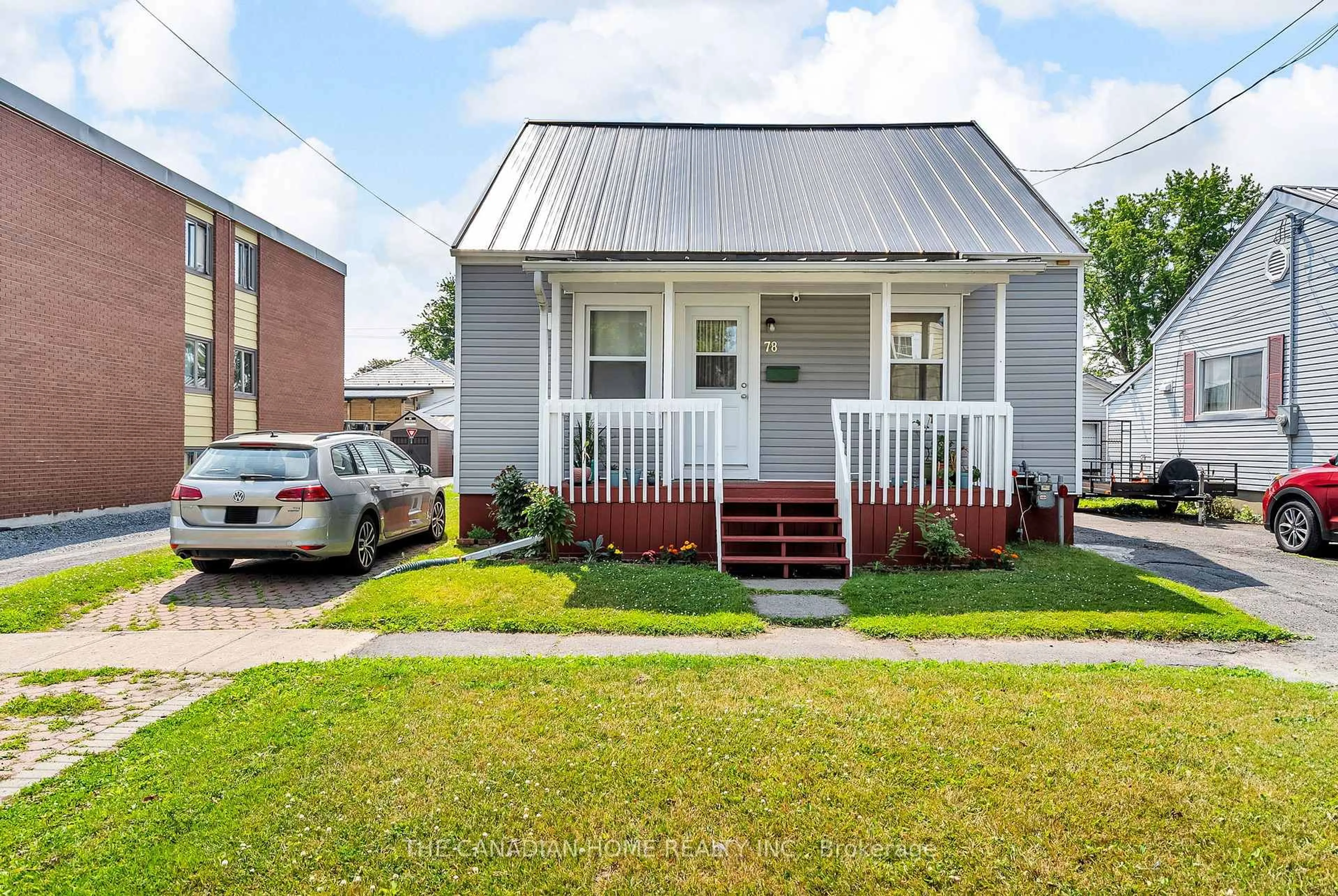 Home with vinyl exterior material, street for 78 VIMY Ave, Cornwall Ontario K6H 3B7