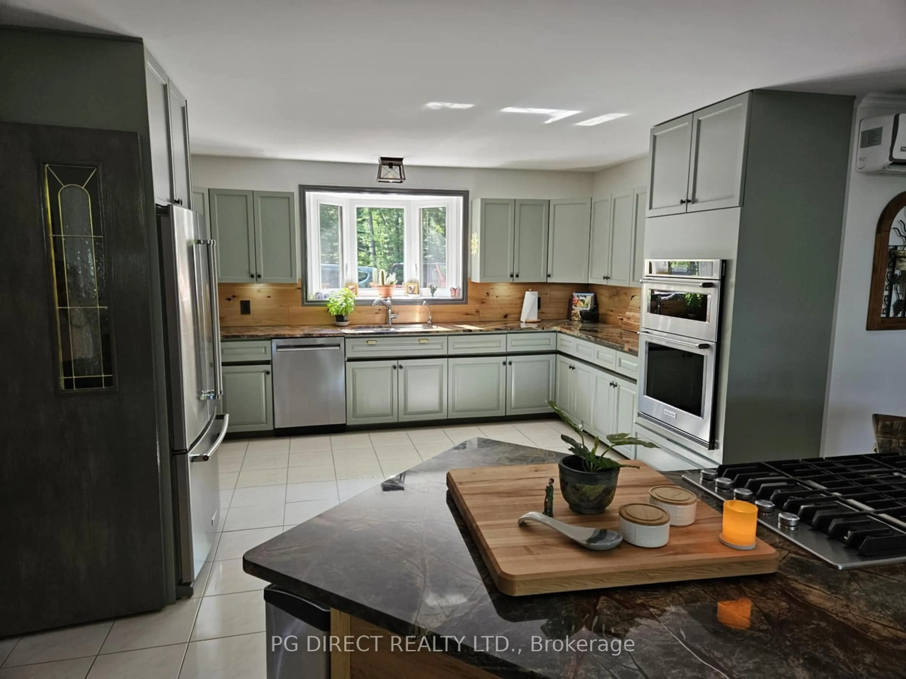 Open concept kitchen, unknown for 2398 Highway 94, Callander Ontario P0H 1H0