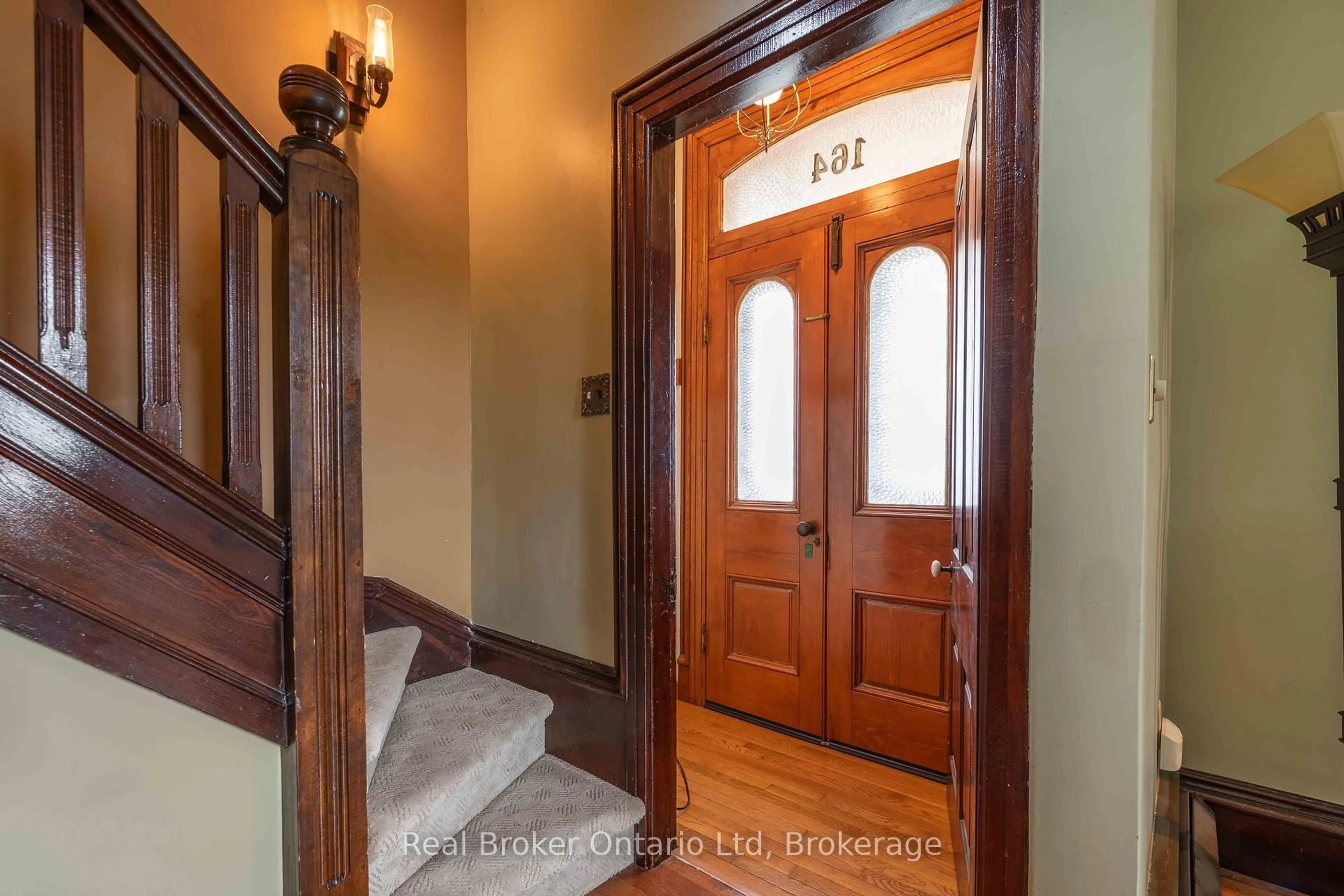Indoor entryway for 164 Queen St, West Grey Ontario N0G 1R0