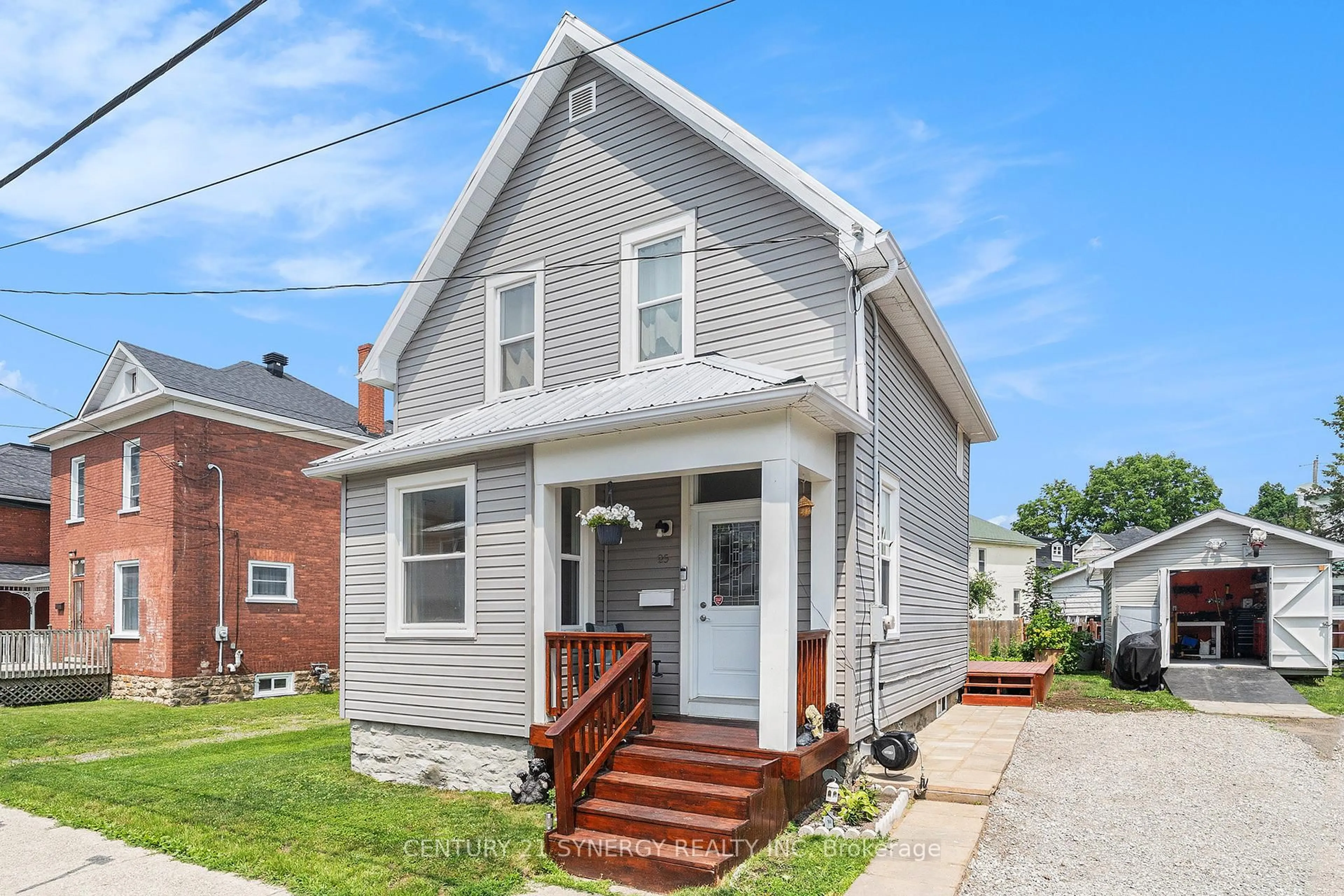 Home with brick exterior material, street for 25 Kensington Ave, Smiths Falls Ontario K7A 2K6