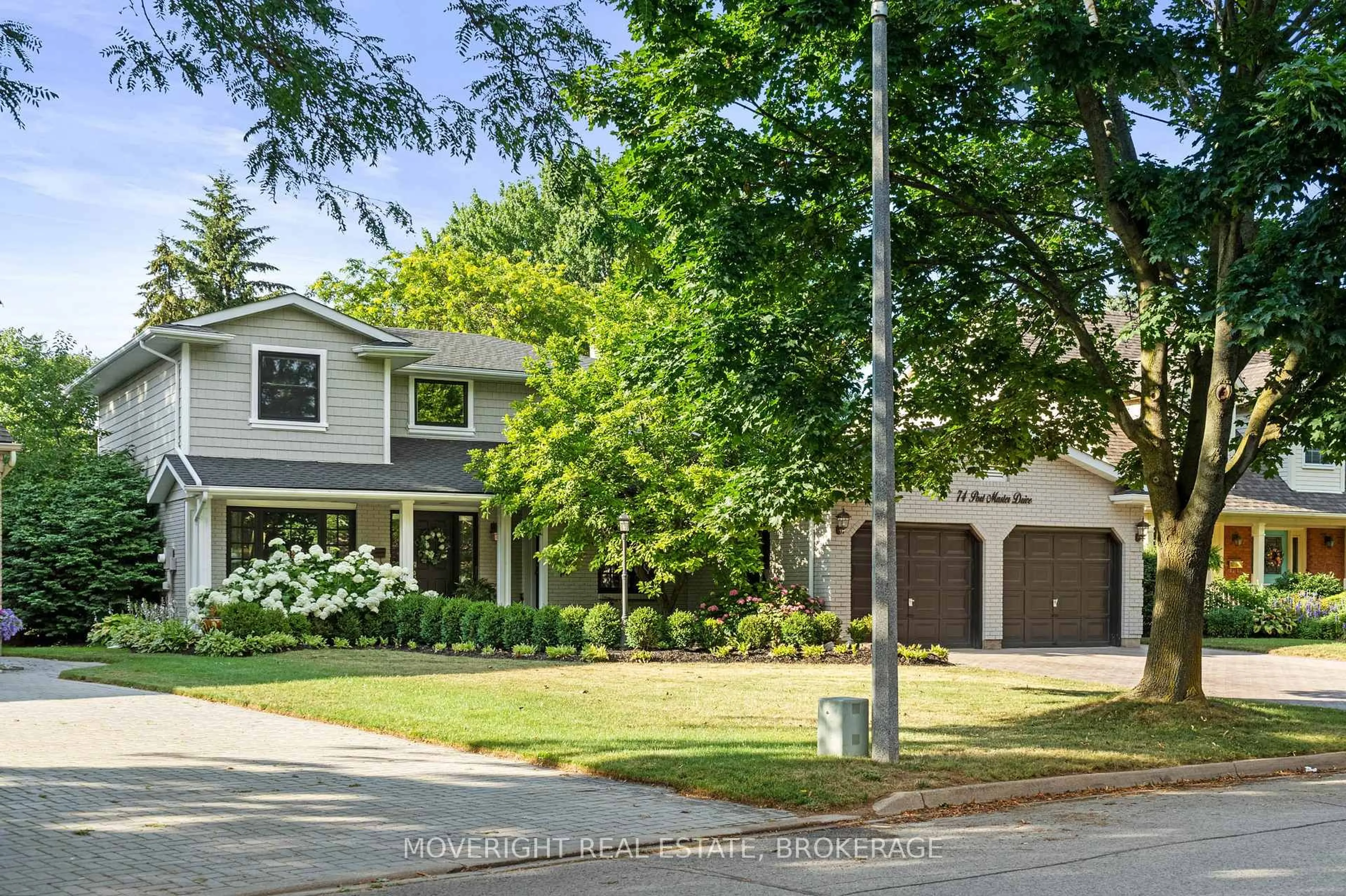 Home with vinyl exterior material, street for 74 Port Master Dr, St. Catharines Ontario L2N 7H6
